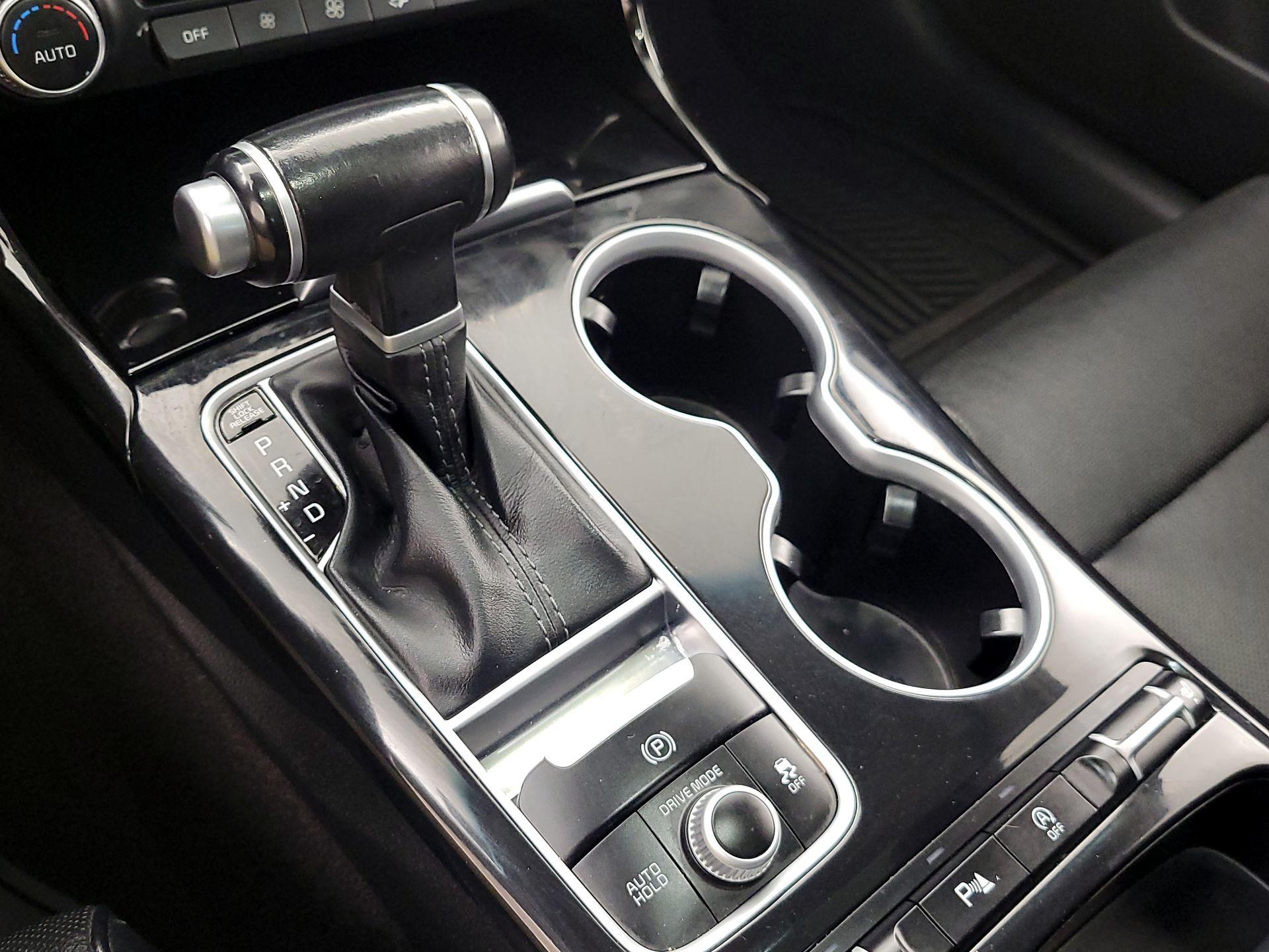 Thumbnail: 2018 Kia Stinger - 18