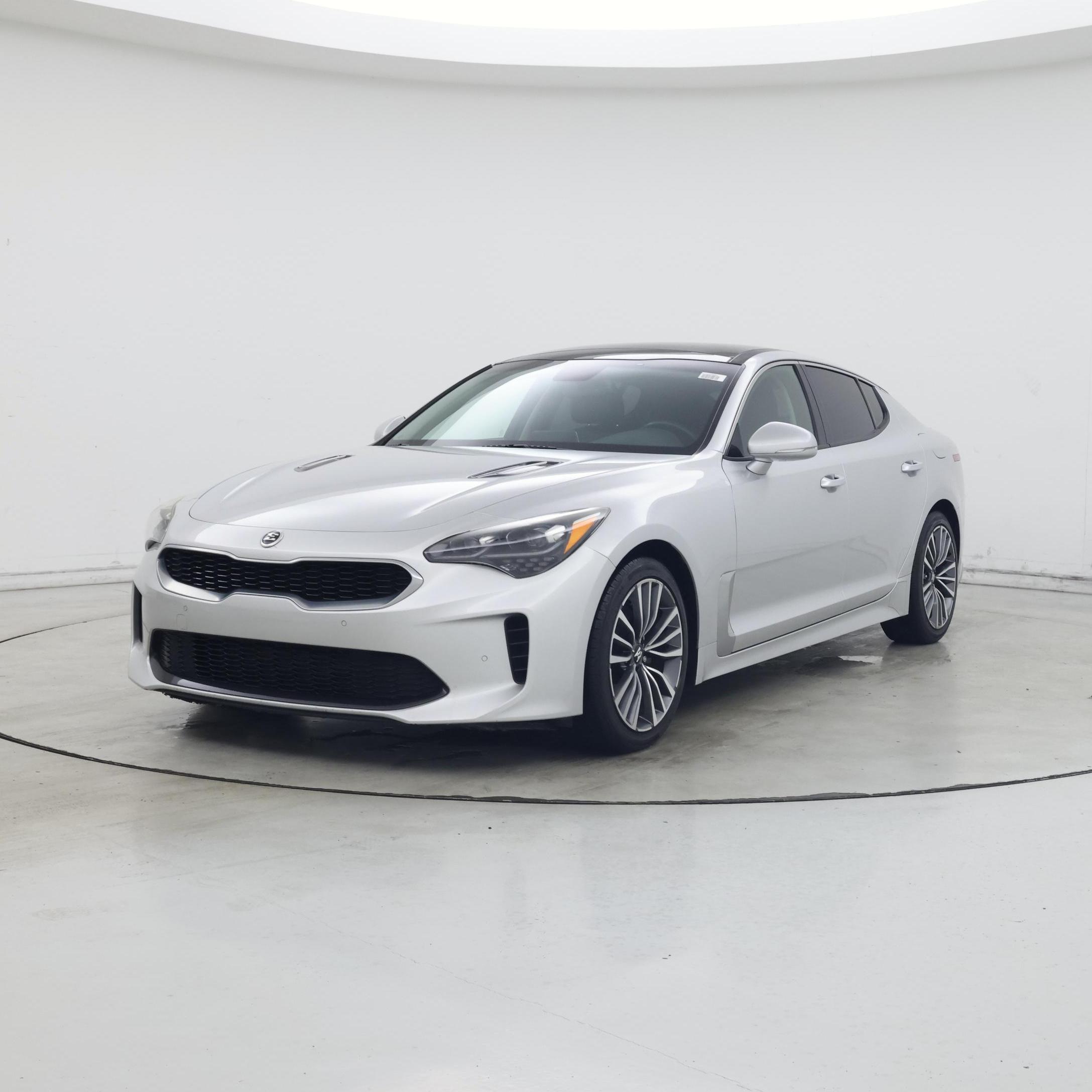 Thumbnail: 2018 Kia Stinger - 4