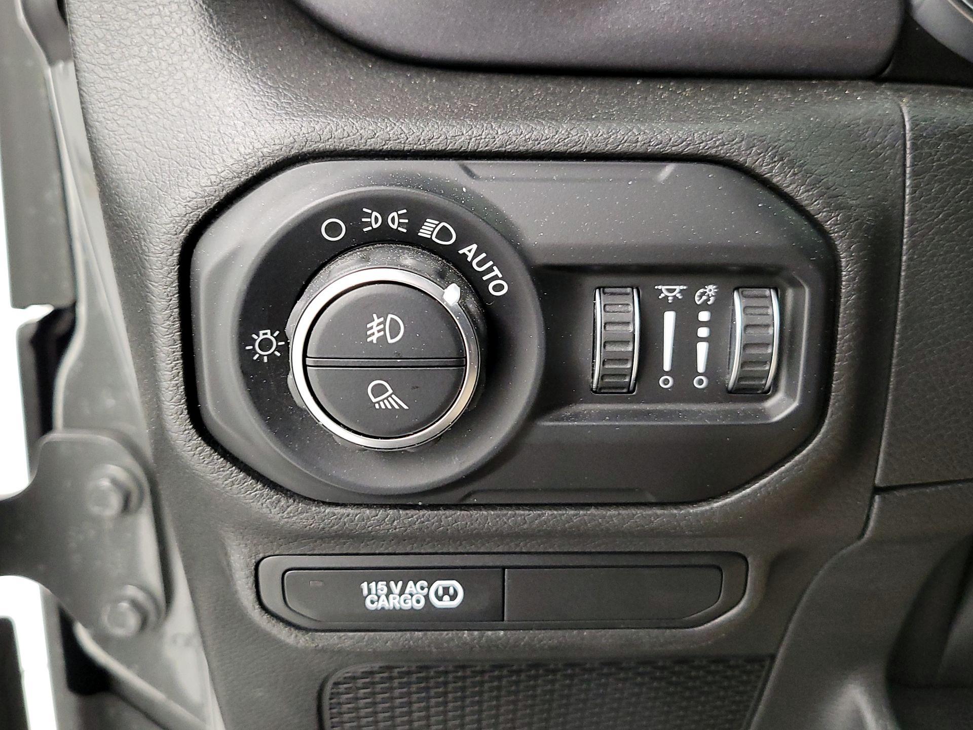 Thumbnail: 2020 Jeep Gladiator - 13