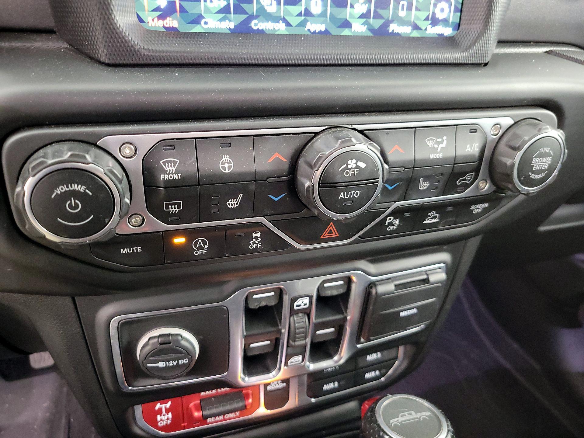 Thumbnail: 2020 Jeep Gladiator - 17