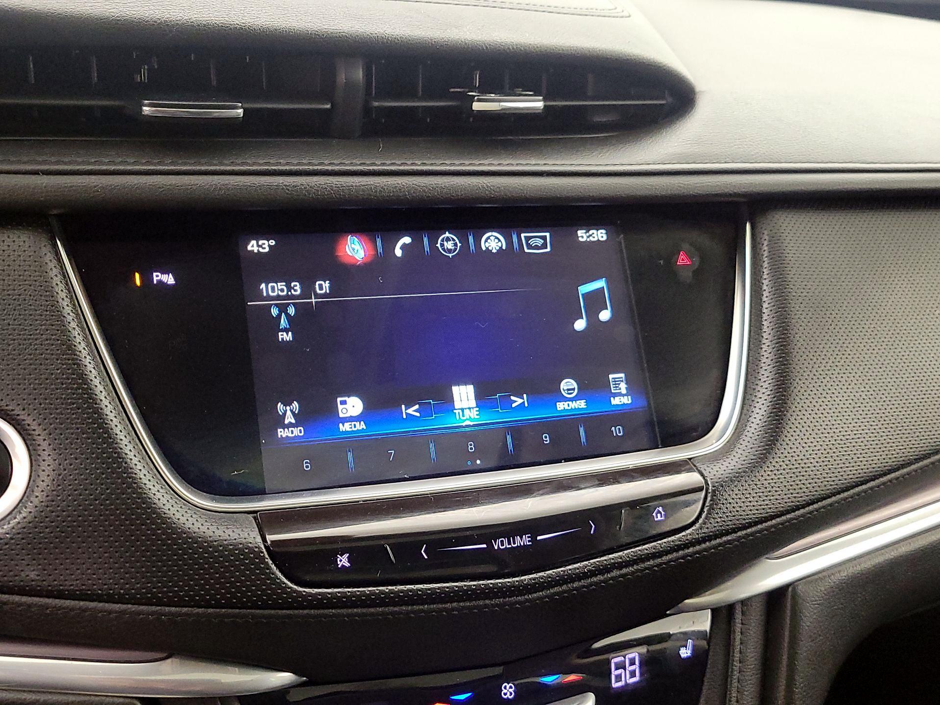 Thumbnail: 2017 Cadillac XT5 - 16