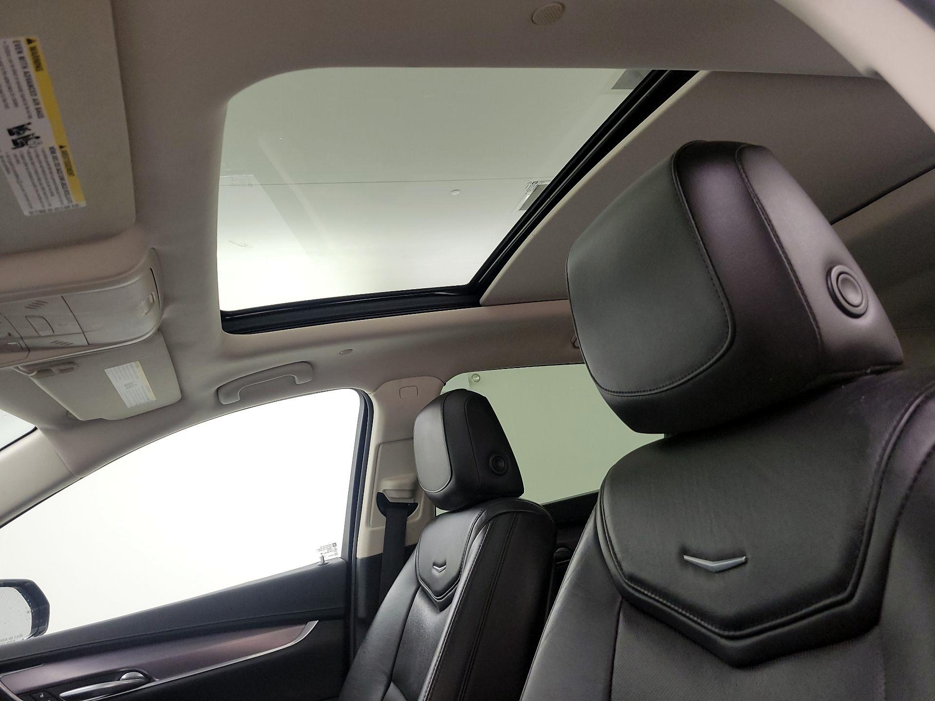 Thumbnail: 2017 Cadillac XT5 - 20