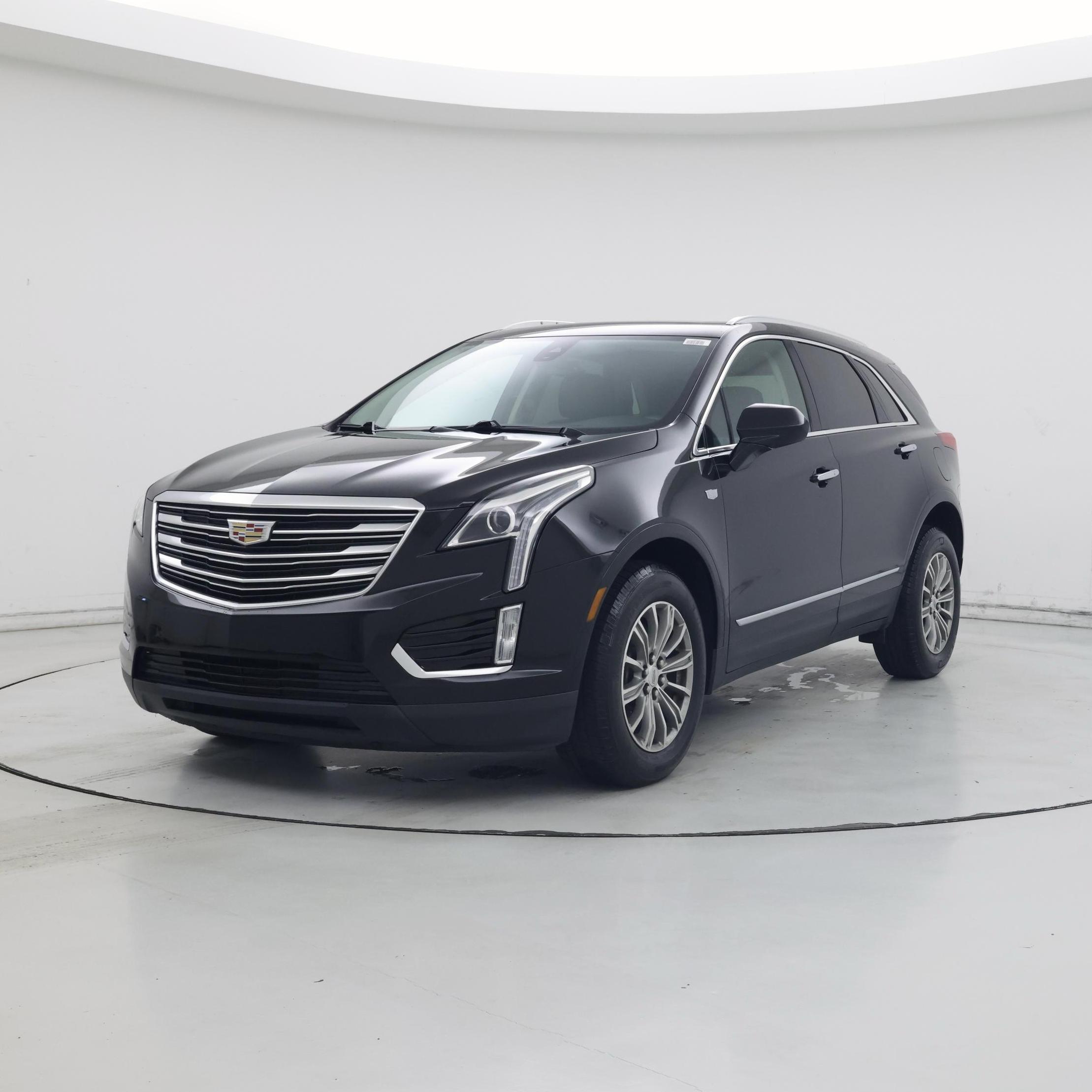 Thumbnail: 2017 Cadillac XT5 - 4