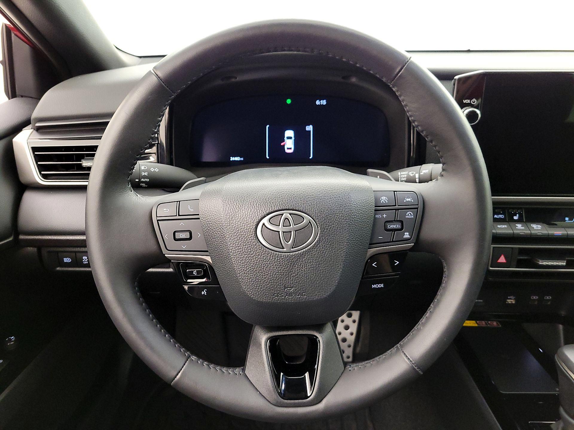 Thumbnail: 2025 Toyota Camry - 10