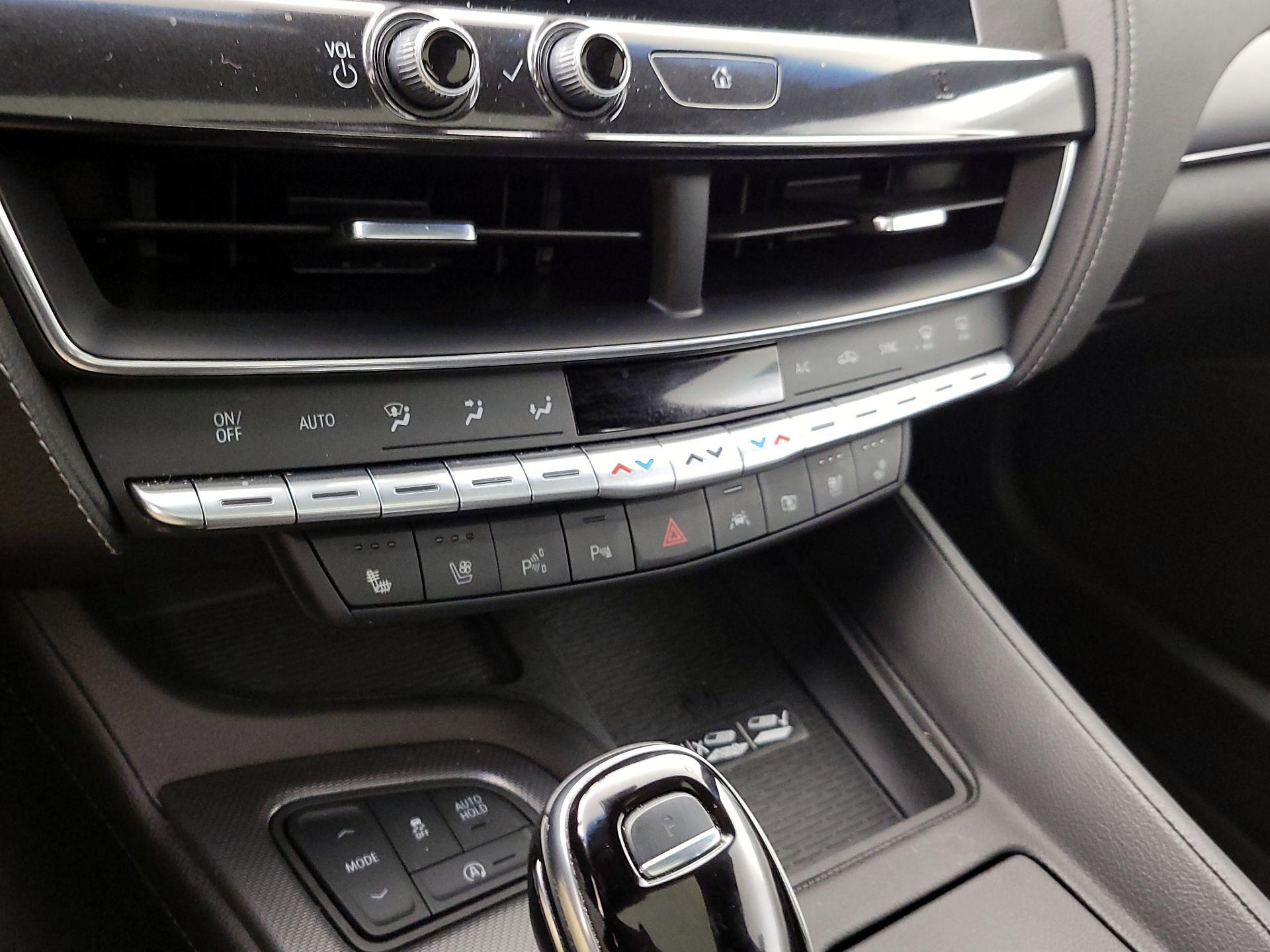 Thumbnail: 2021 Cadillac CT5 - 17