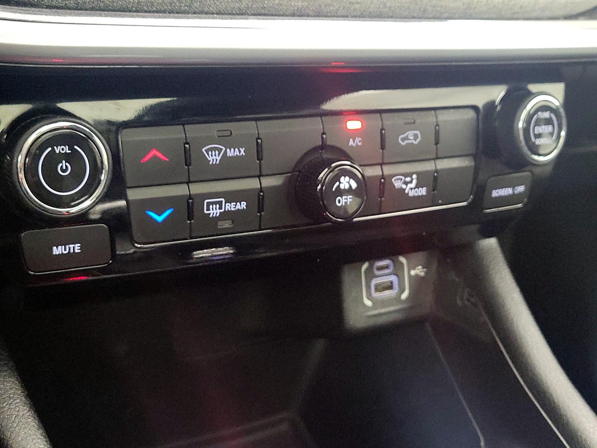 Thumbnail: 2023 Jeep Compass - 16