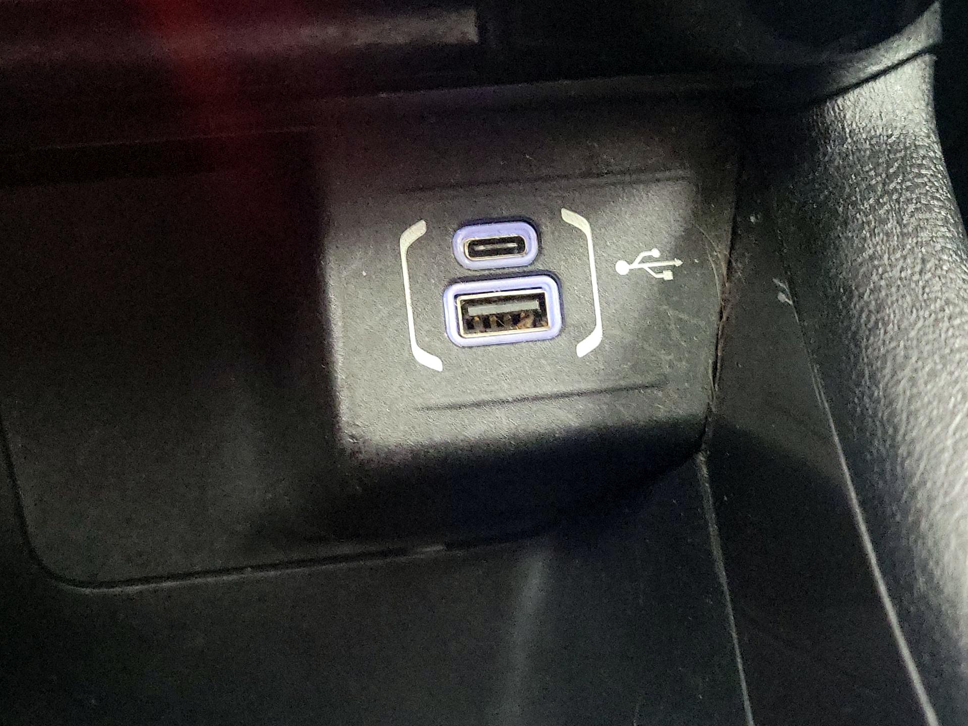 Thumbnail: 2023 Jeep Compass - 18