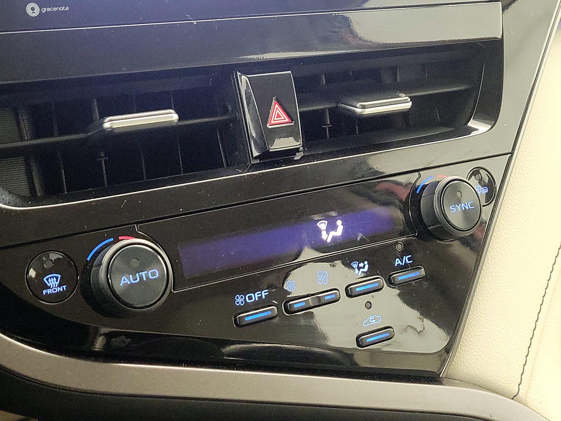 Thumbnail: 2023 Toyota Camry - 16