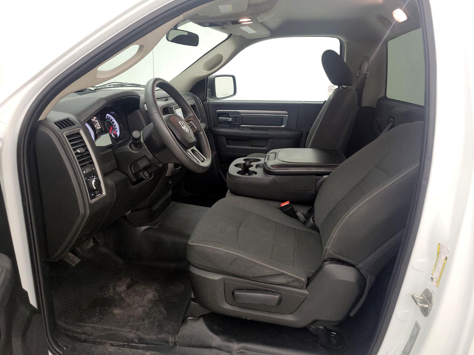 Thumbnail: 2023 RAM 1500 Classic - 11