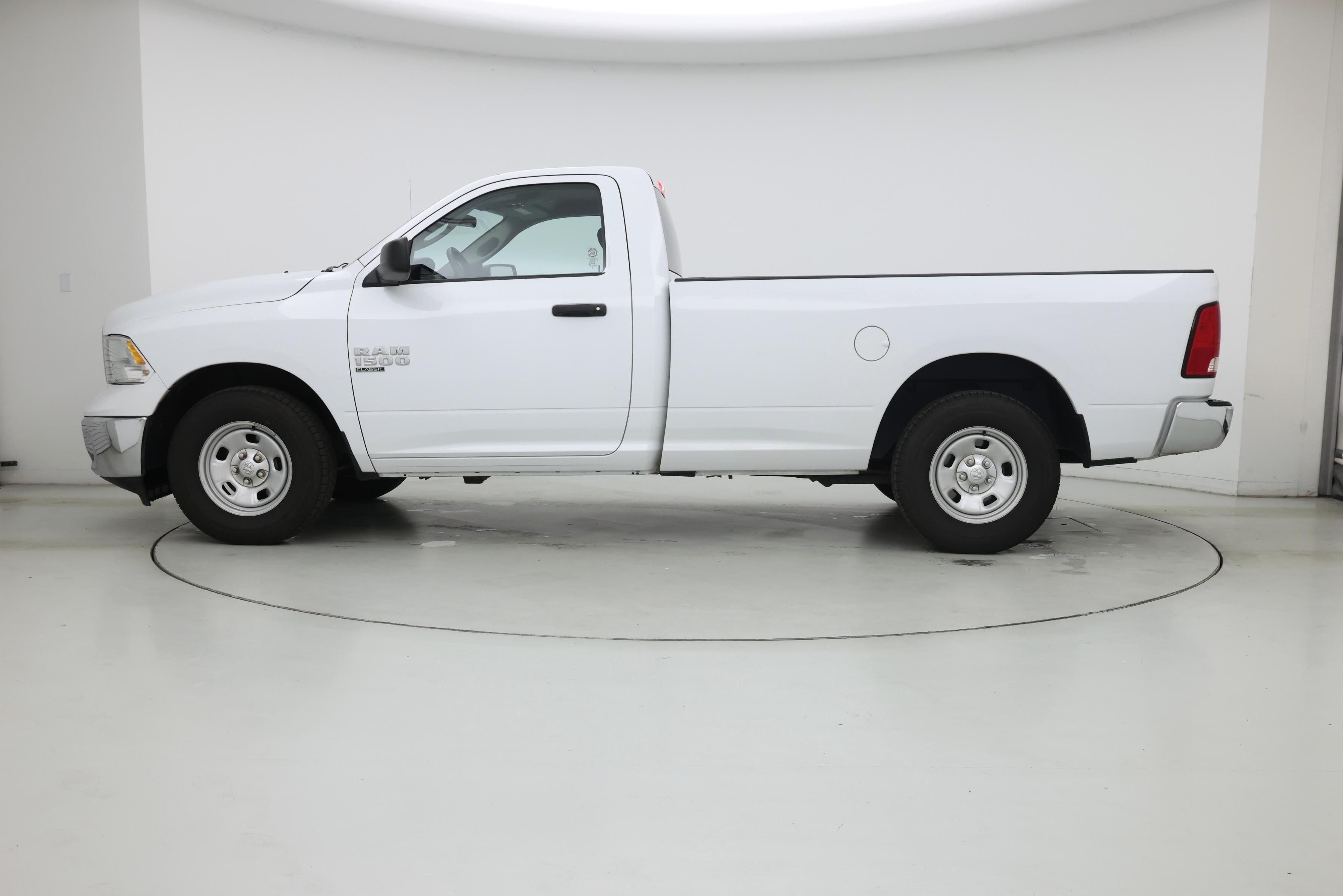 Thumbnail: 2023 RAM 1500 Classic - 3