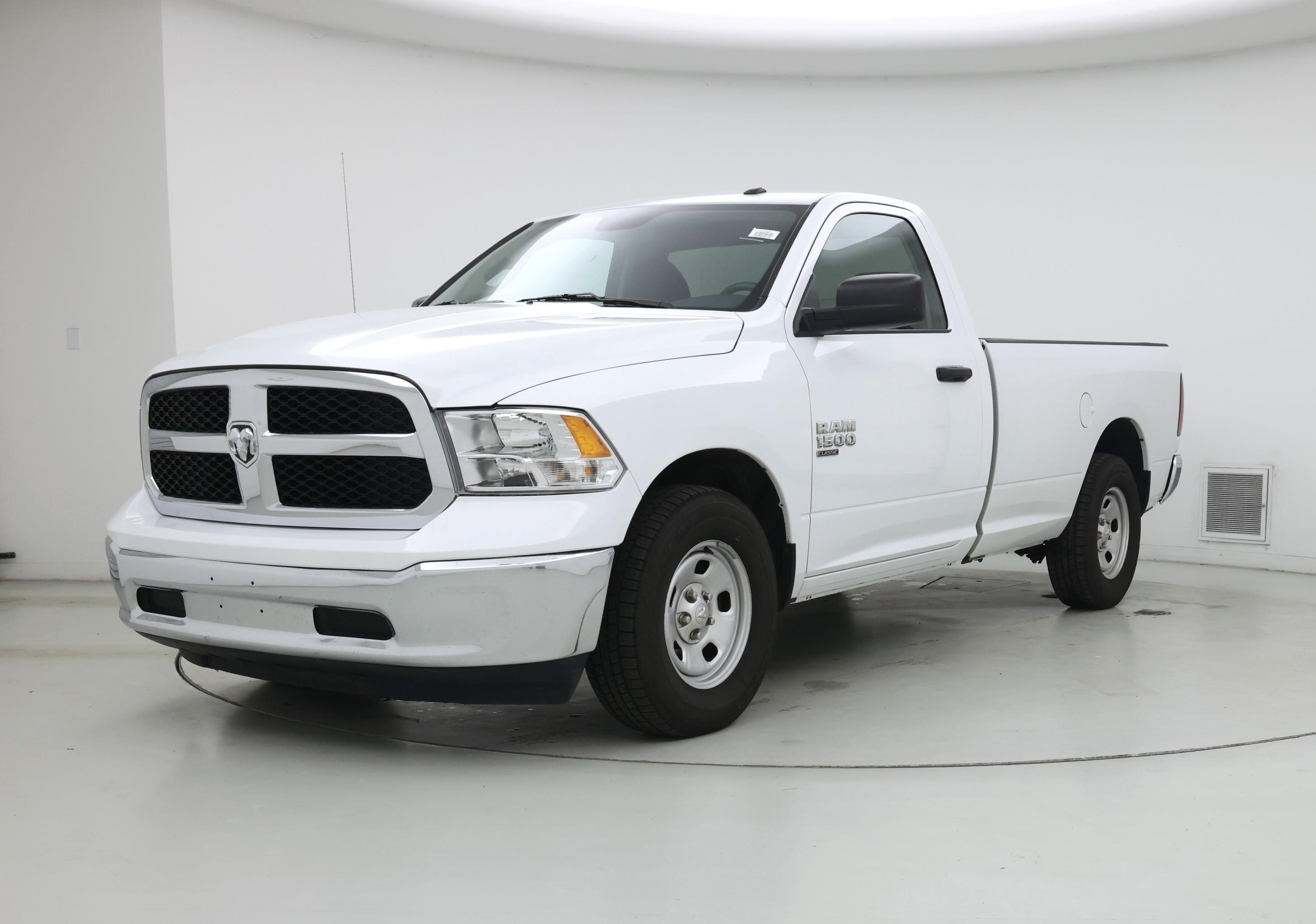 Thumbnail: 2023 RAM 1500 Classic - 4