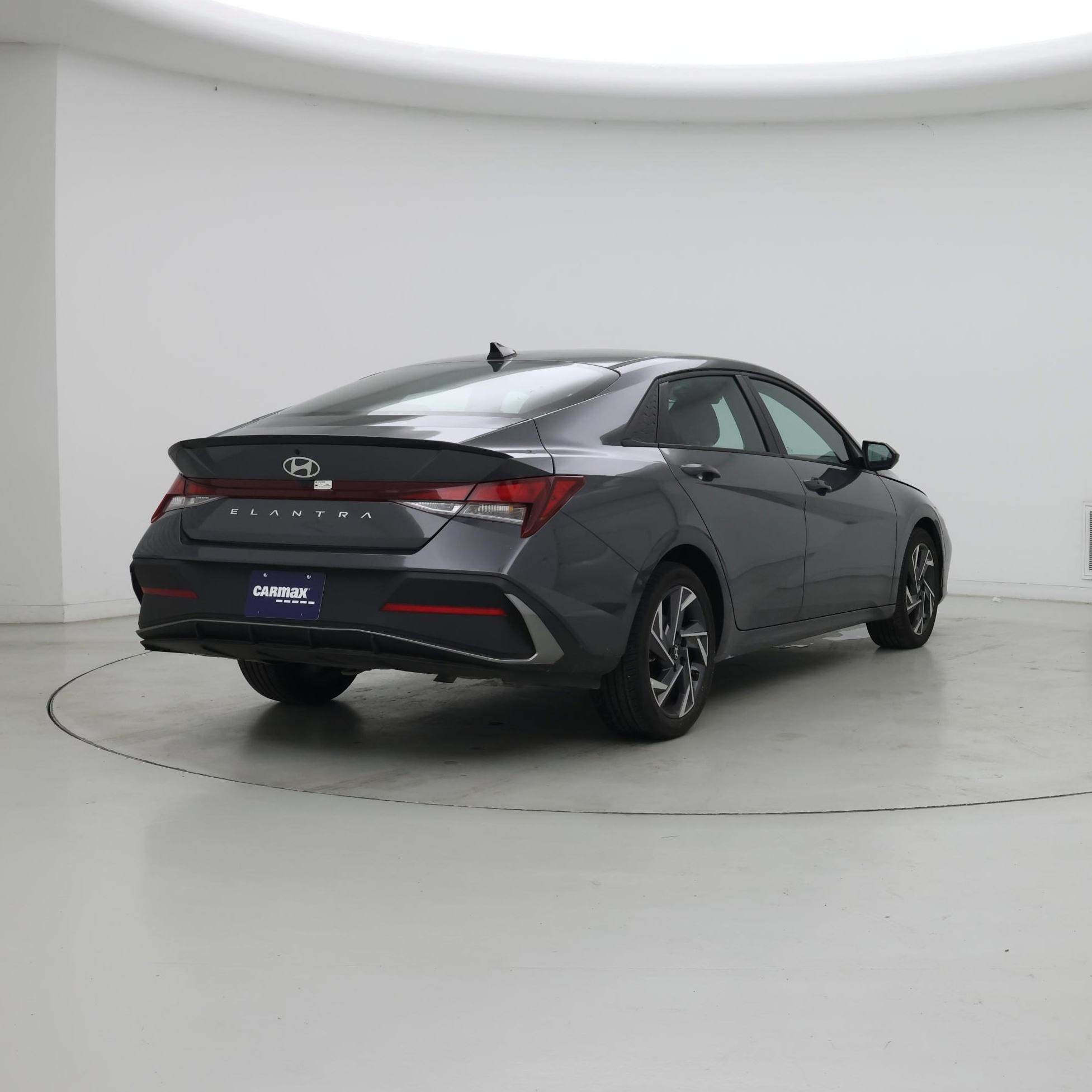 Thumbnail: 2025 Hyundai Elantra - 8