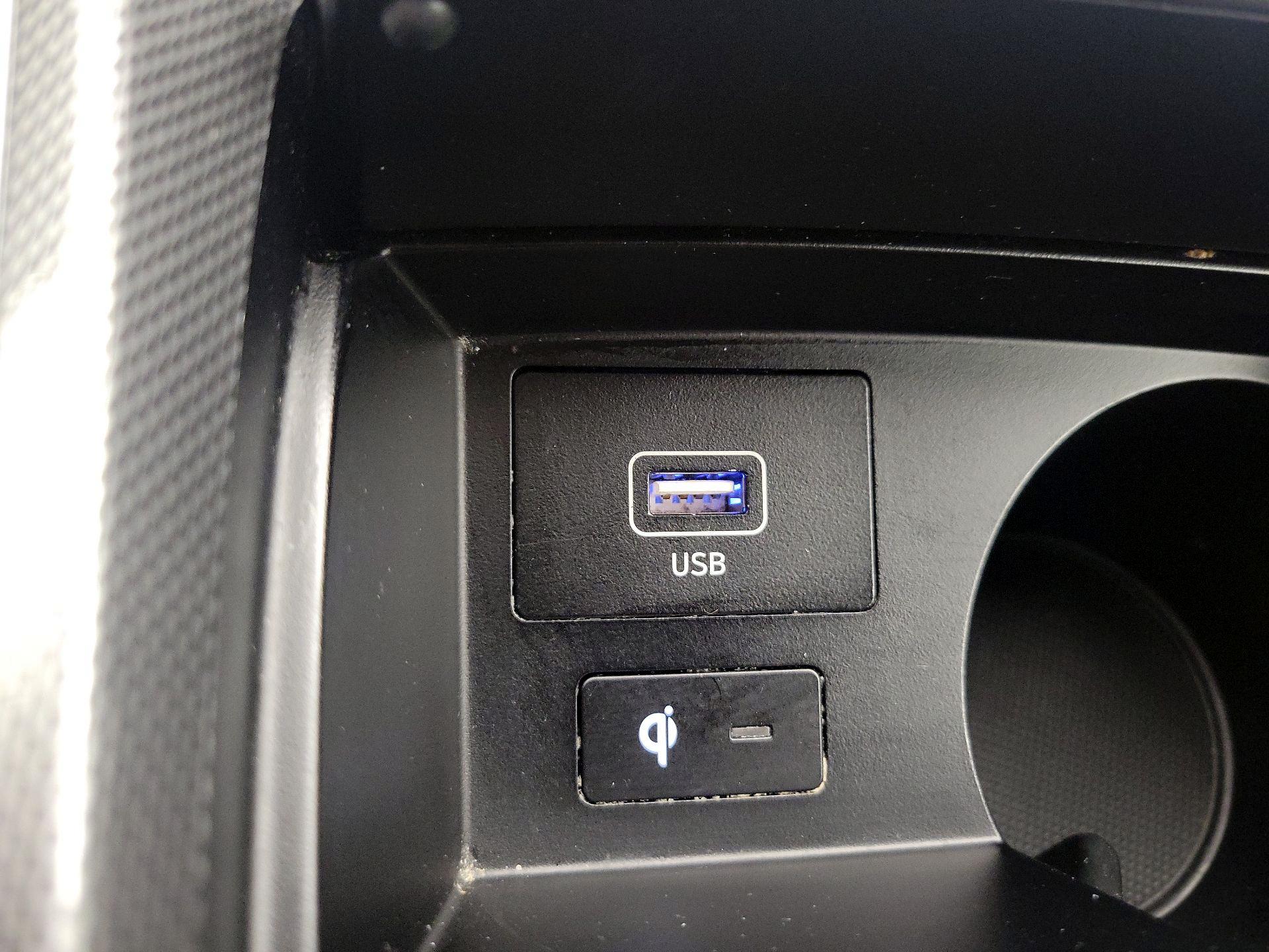 Thumbnail: 2023 Hyundai Santa Fe - 19