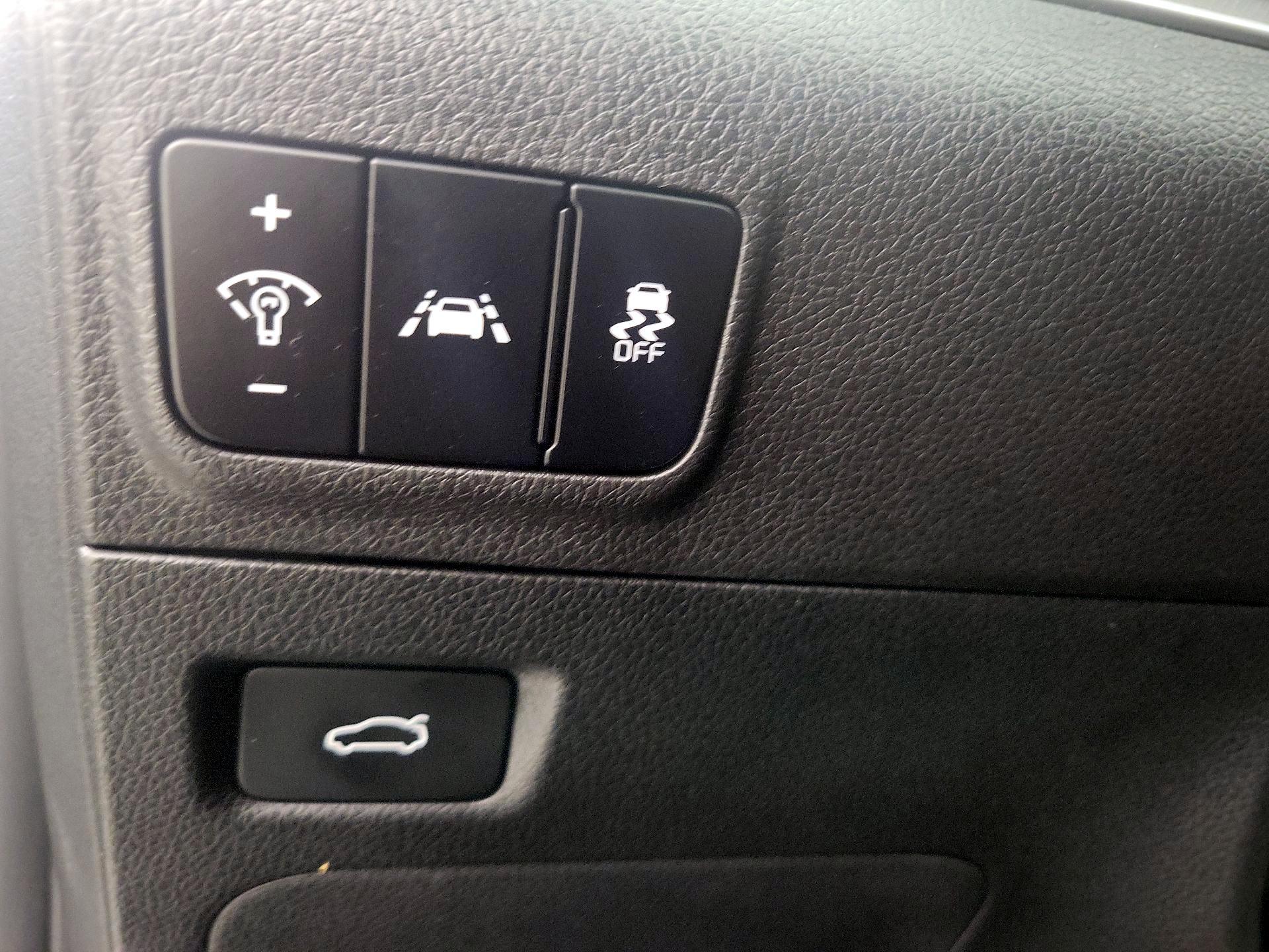 Thumbnail: 2023 Kia K5 - 13