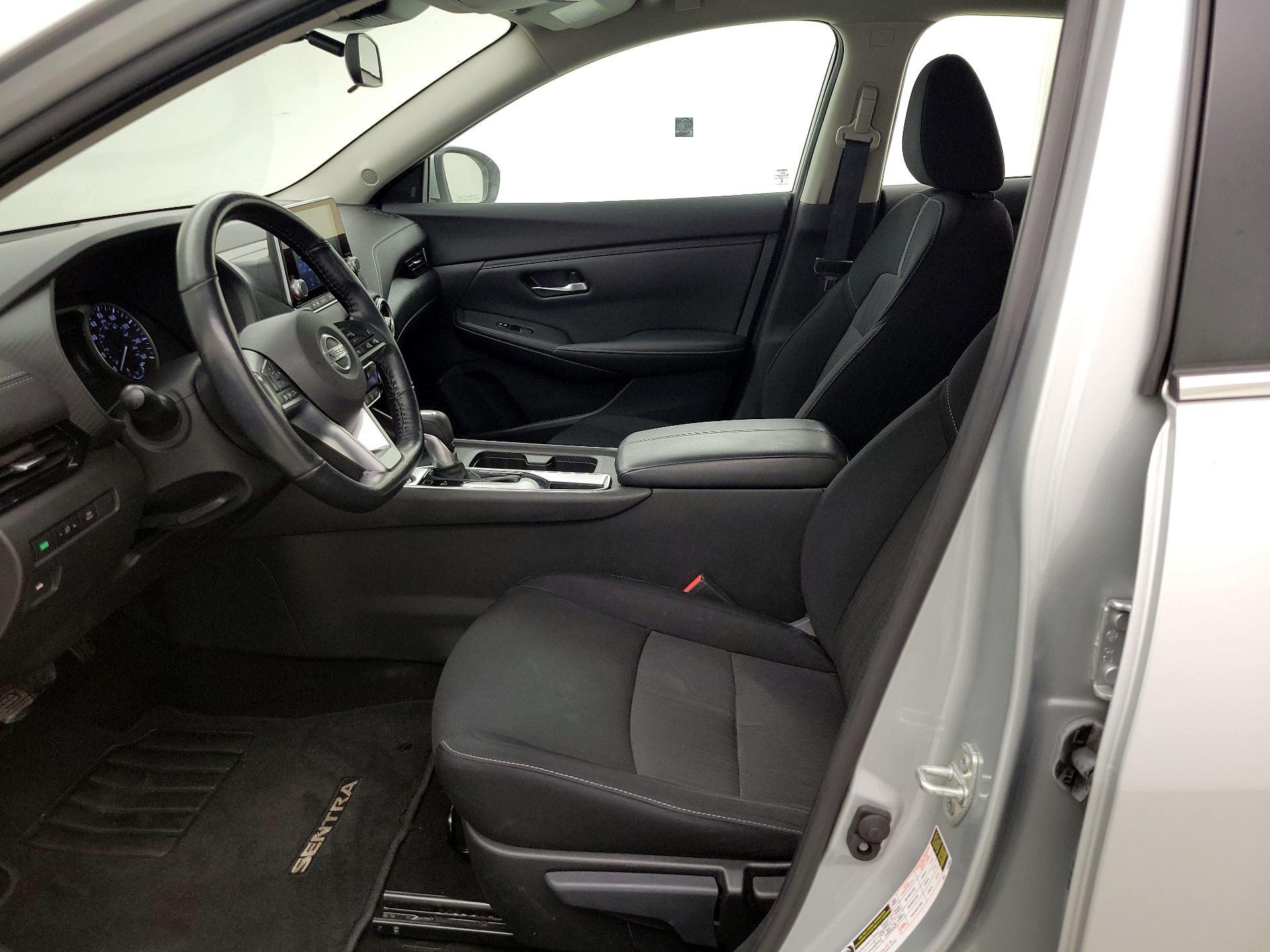 Thumbnail: 2022 Nissan Sentra - 11