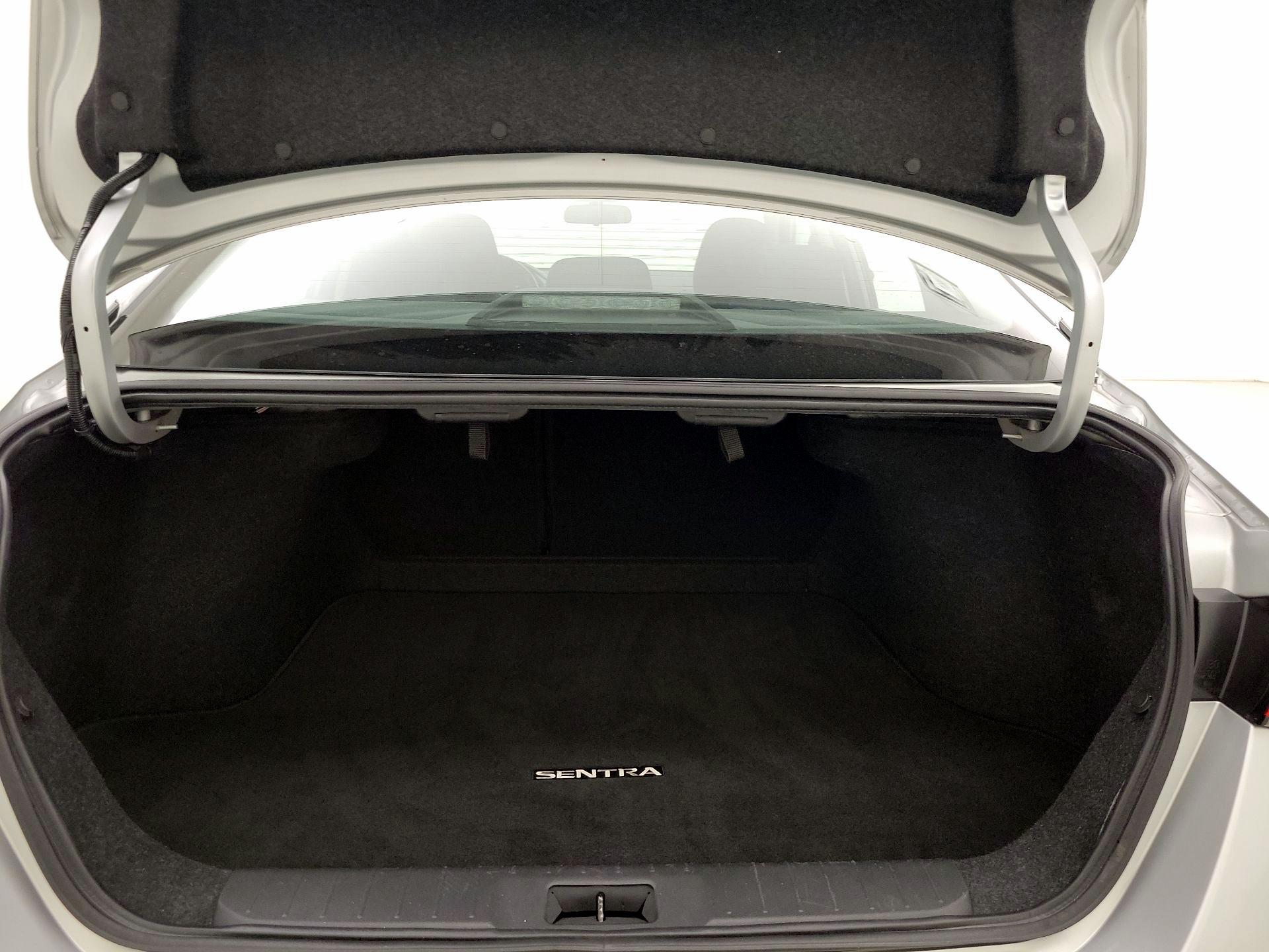 Thumbnail: 2022 Nissan Sentra - 20