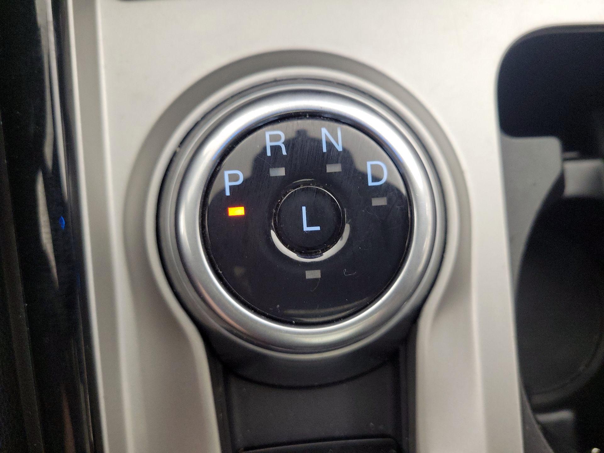 Thumbnail: 2022 Ford Explorer - 17