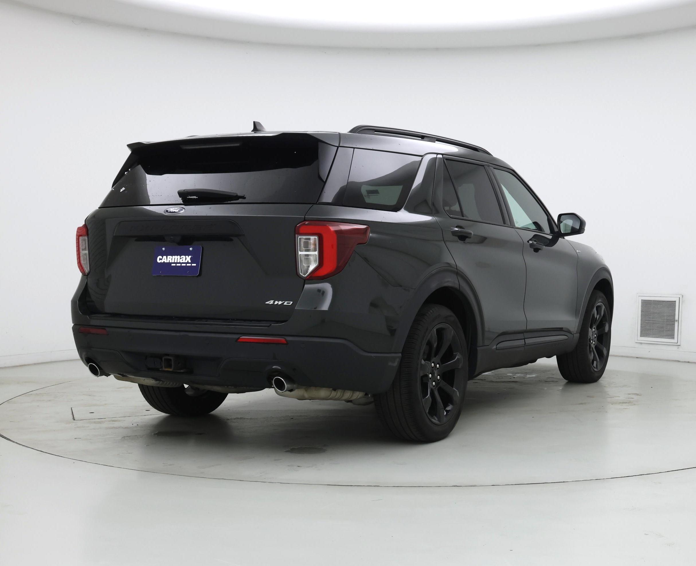 Thumbnail: 2022 Ford Explorer - 8