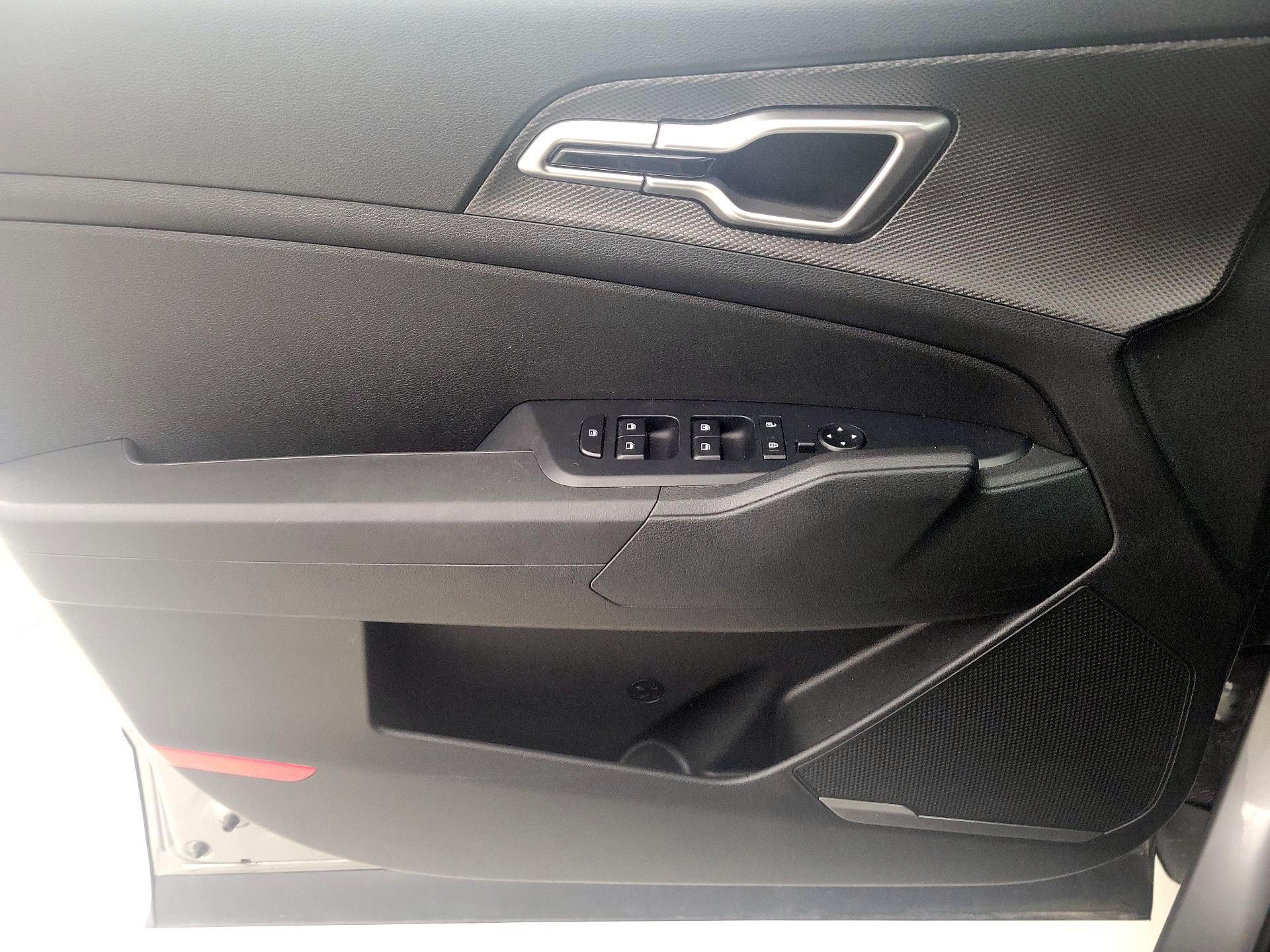 Thumbnail: 2024 Kia Sportage - 12