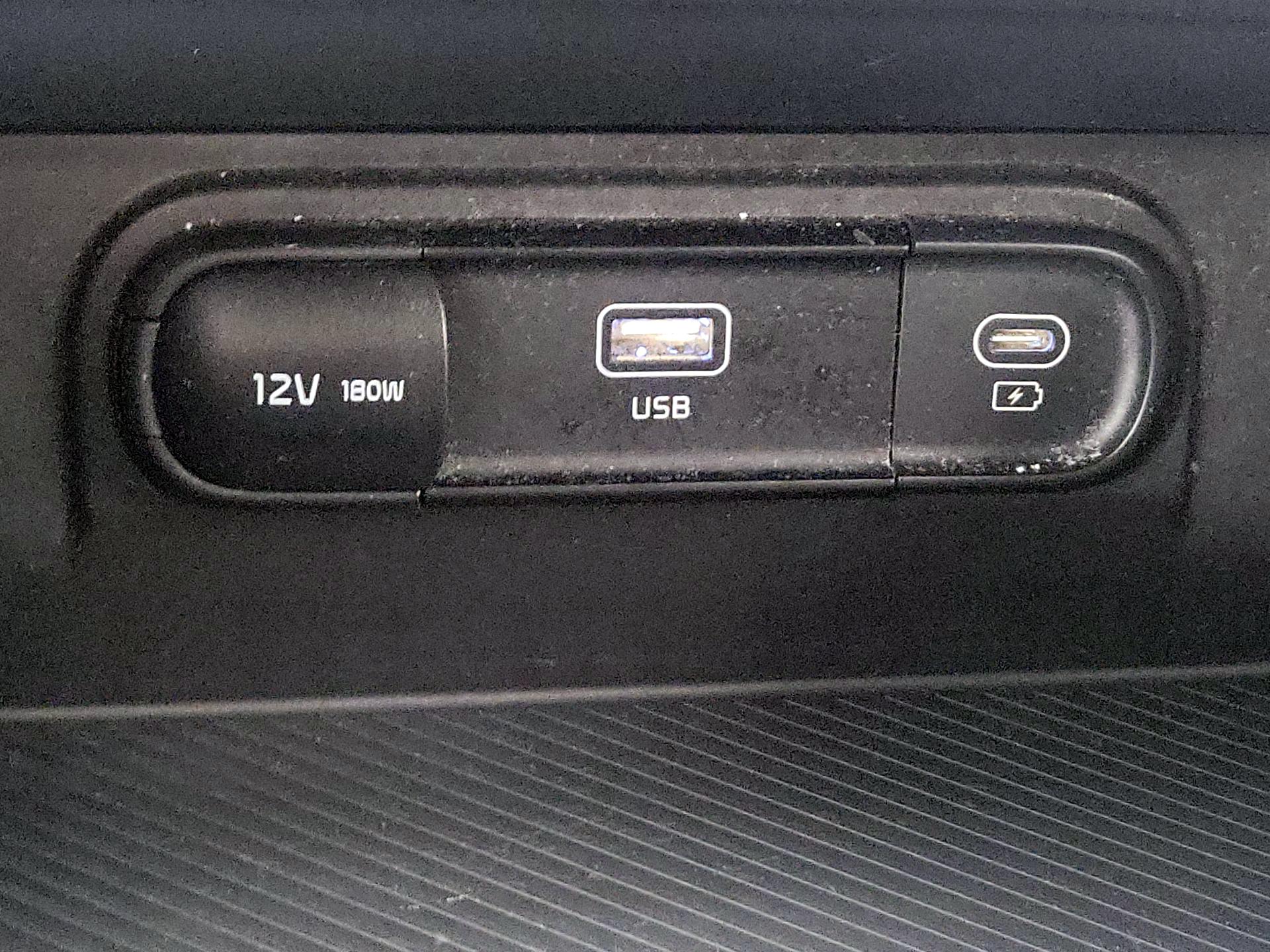 Thumbnail: 2024 Kia Sportage - 18