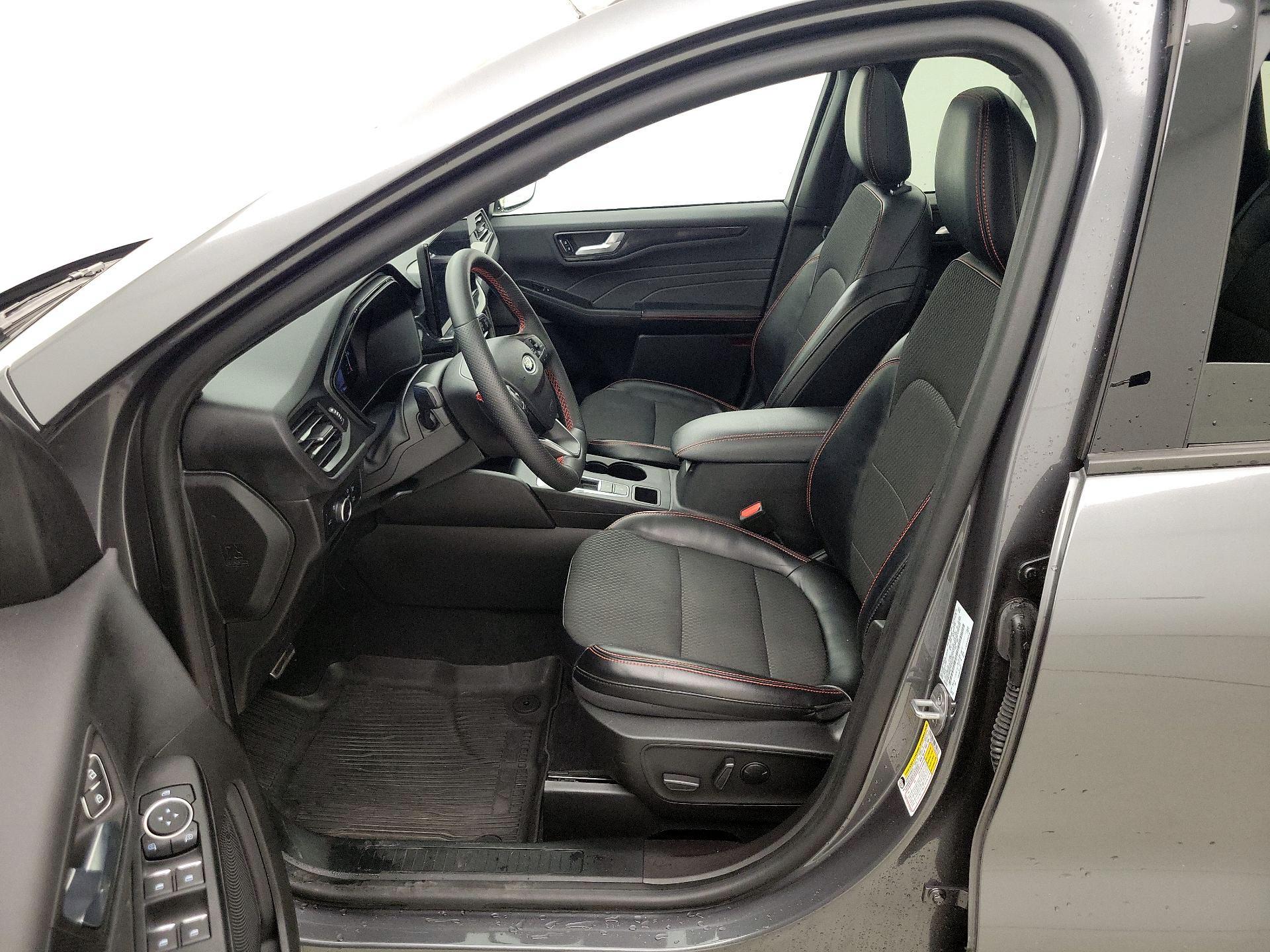 Thumbnail: 2023 Ford Escape - 11