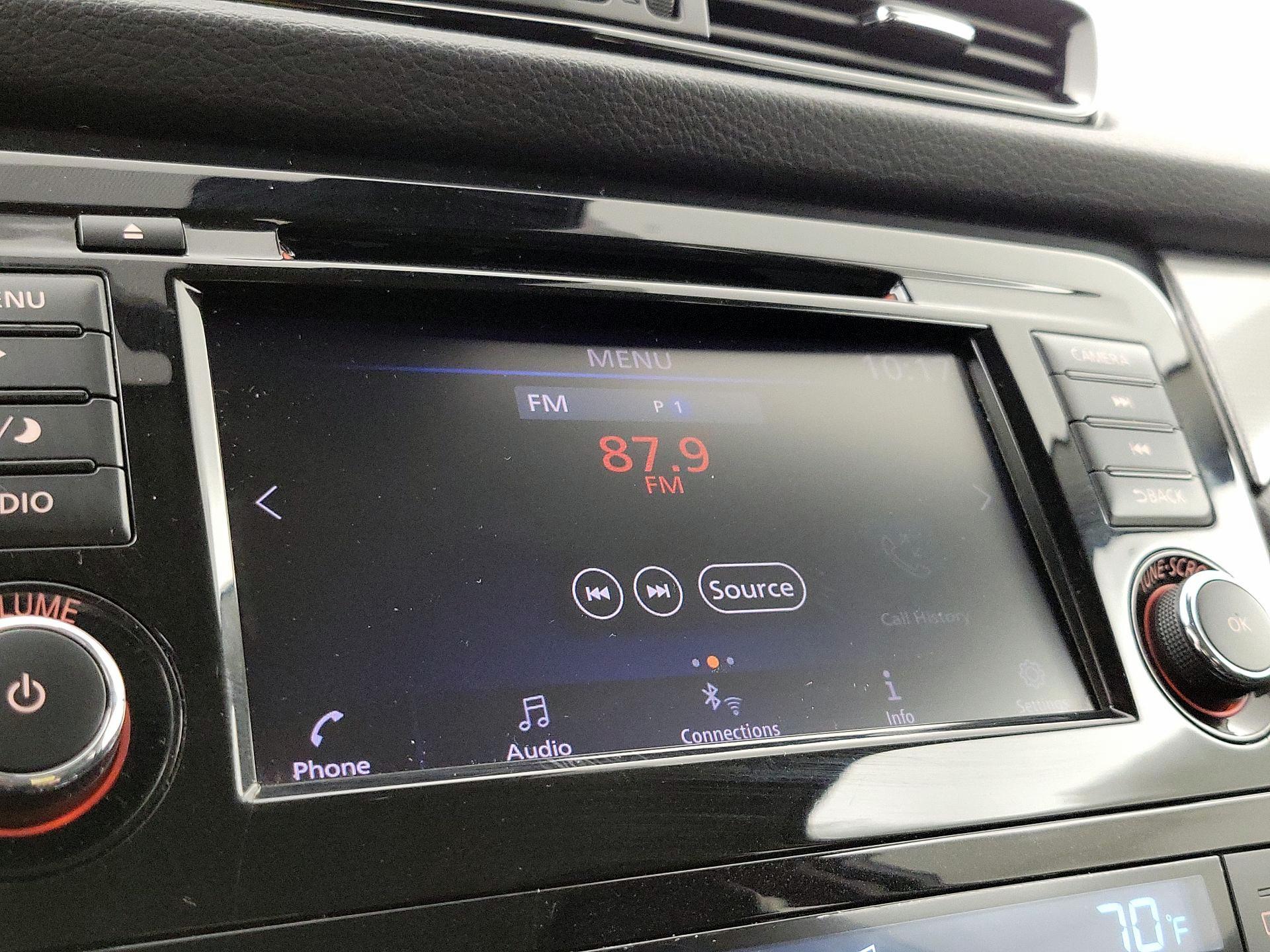 Thumbnail: 2020 Nissan Rogue Sport - 15