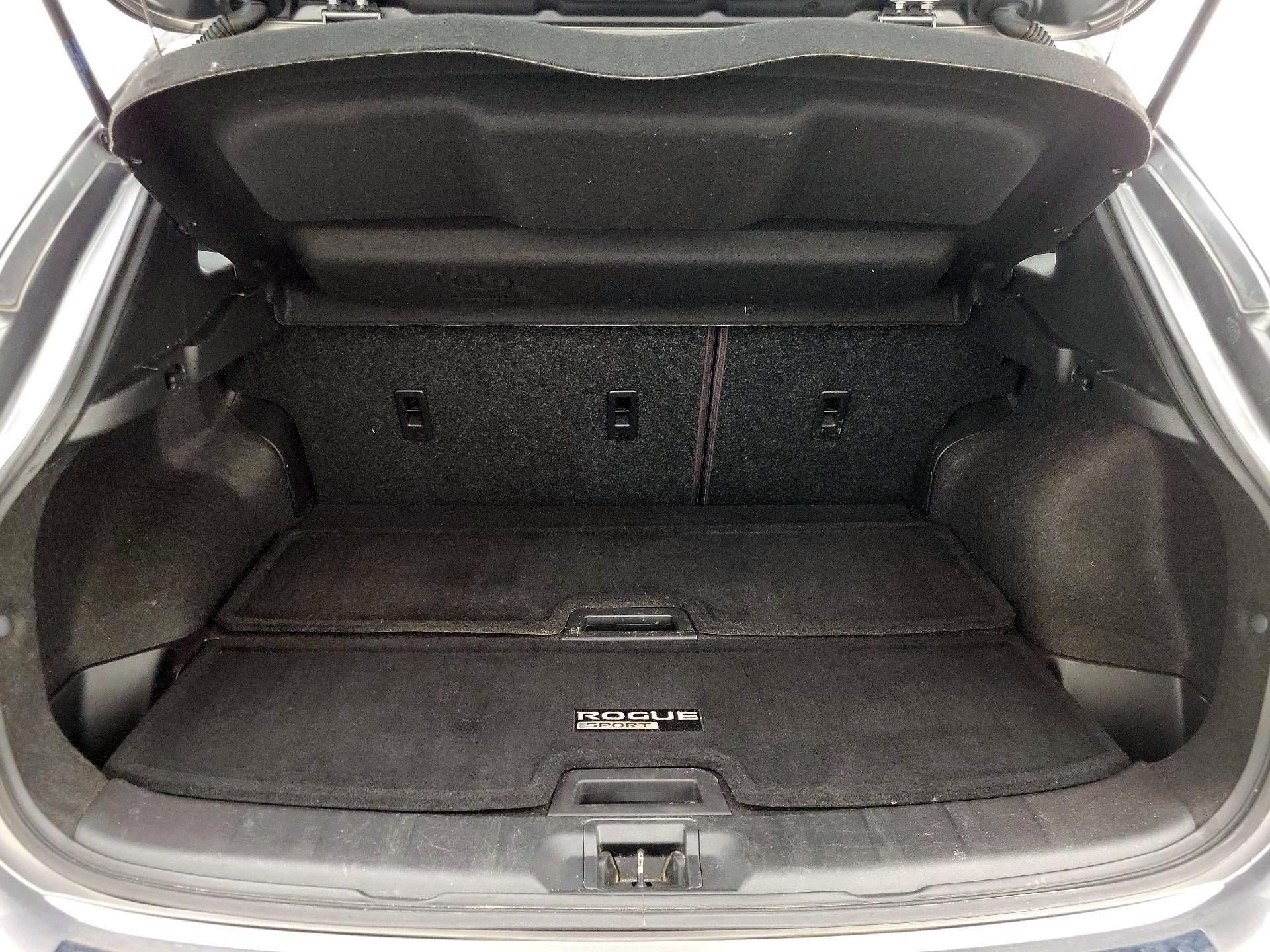 Thumbnail: 2020 Nissan Rogue Sport - 20