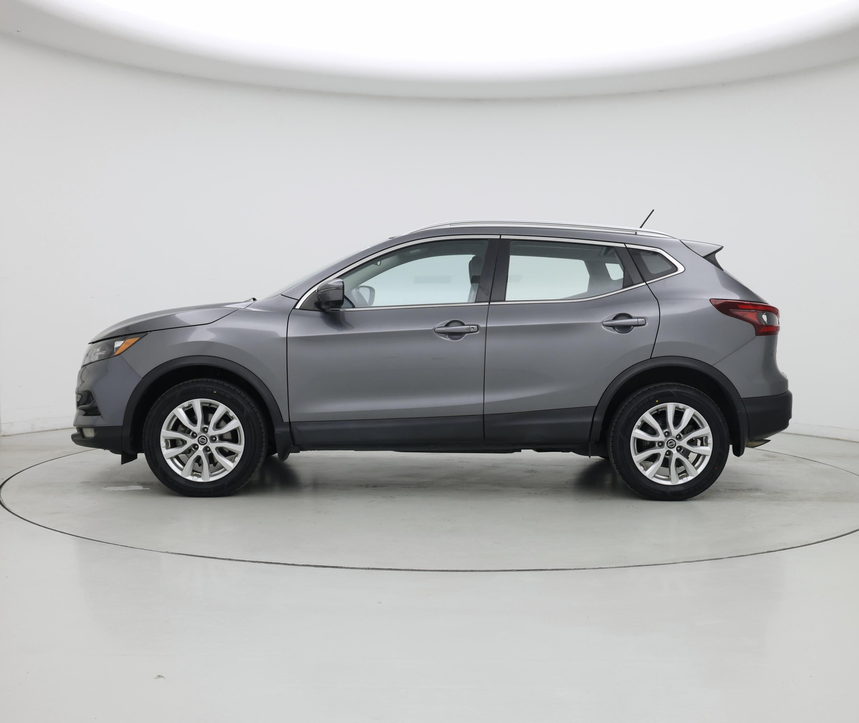 Thumbnail: 2020 Nissan Rogue Sport - 3