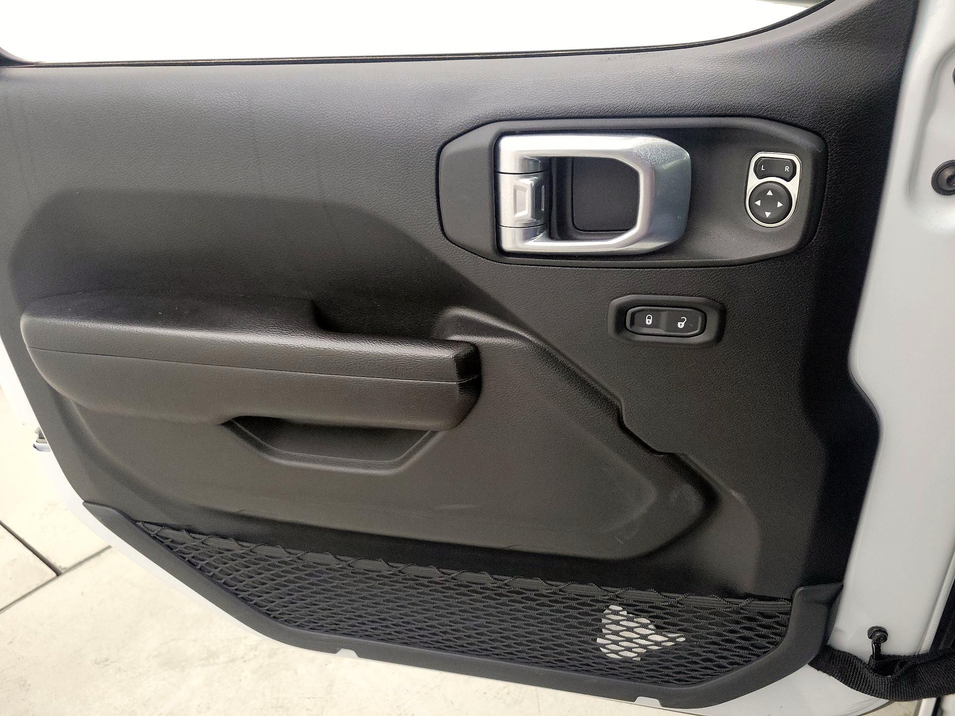 Thumbnail: 2021 Jeep Wrangler - 12
