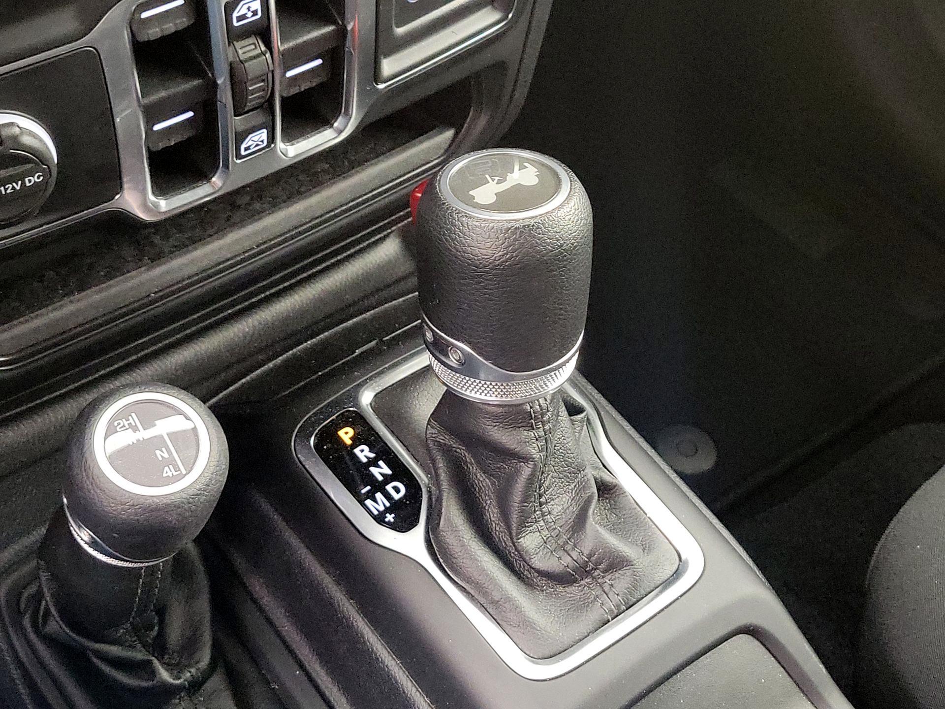 Thumbnail: 2021 Jeep Wrangler - 18