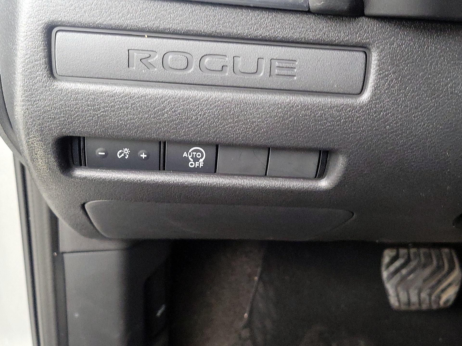 Thumbnail: 2023 Nissan Rogue - 13