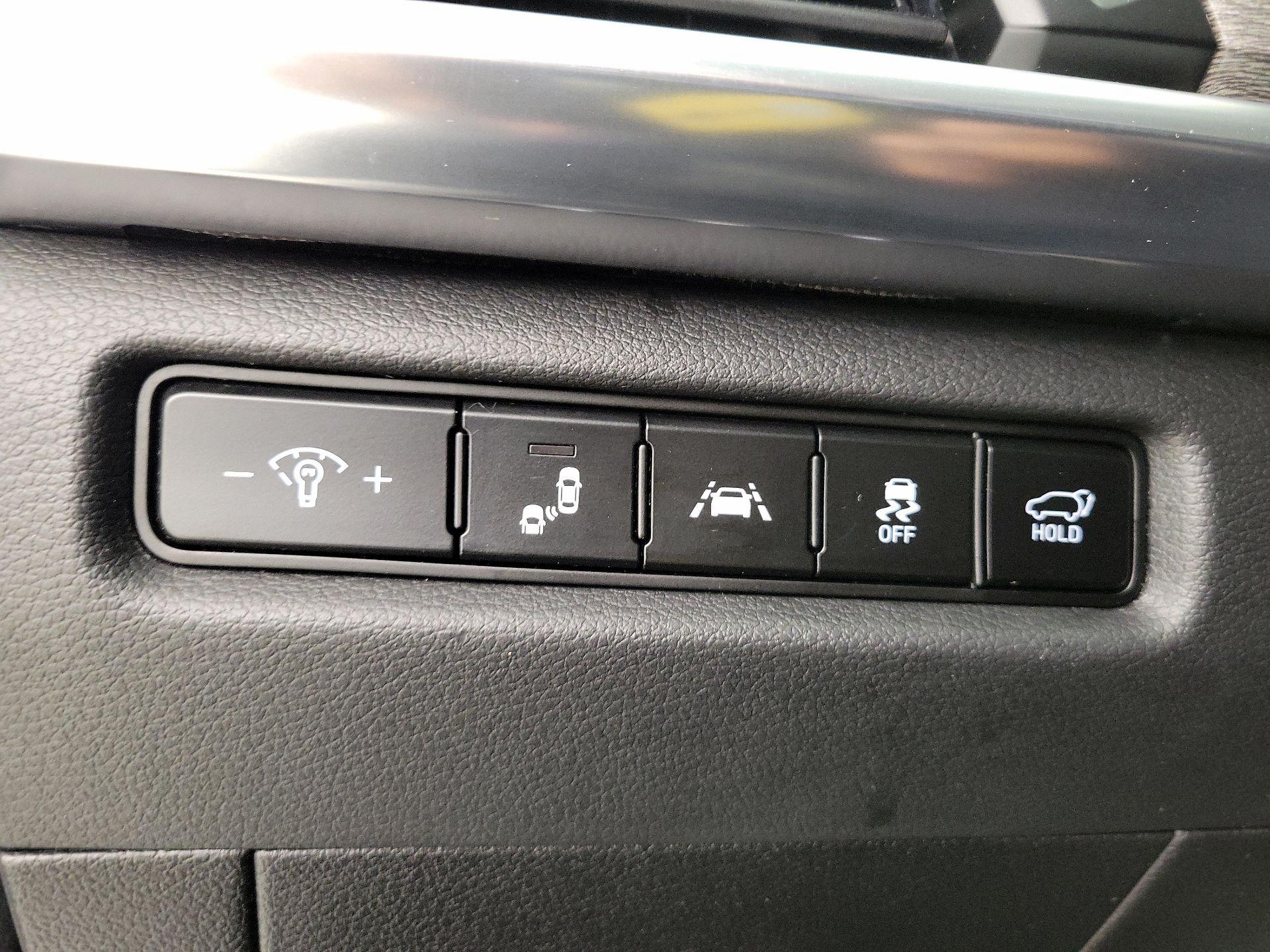 Thumbnail: 2022 Kia Telluride - 13