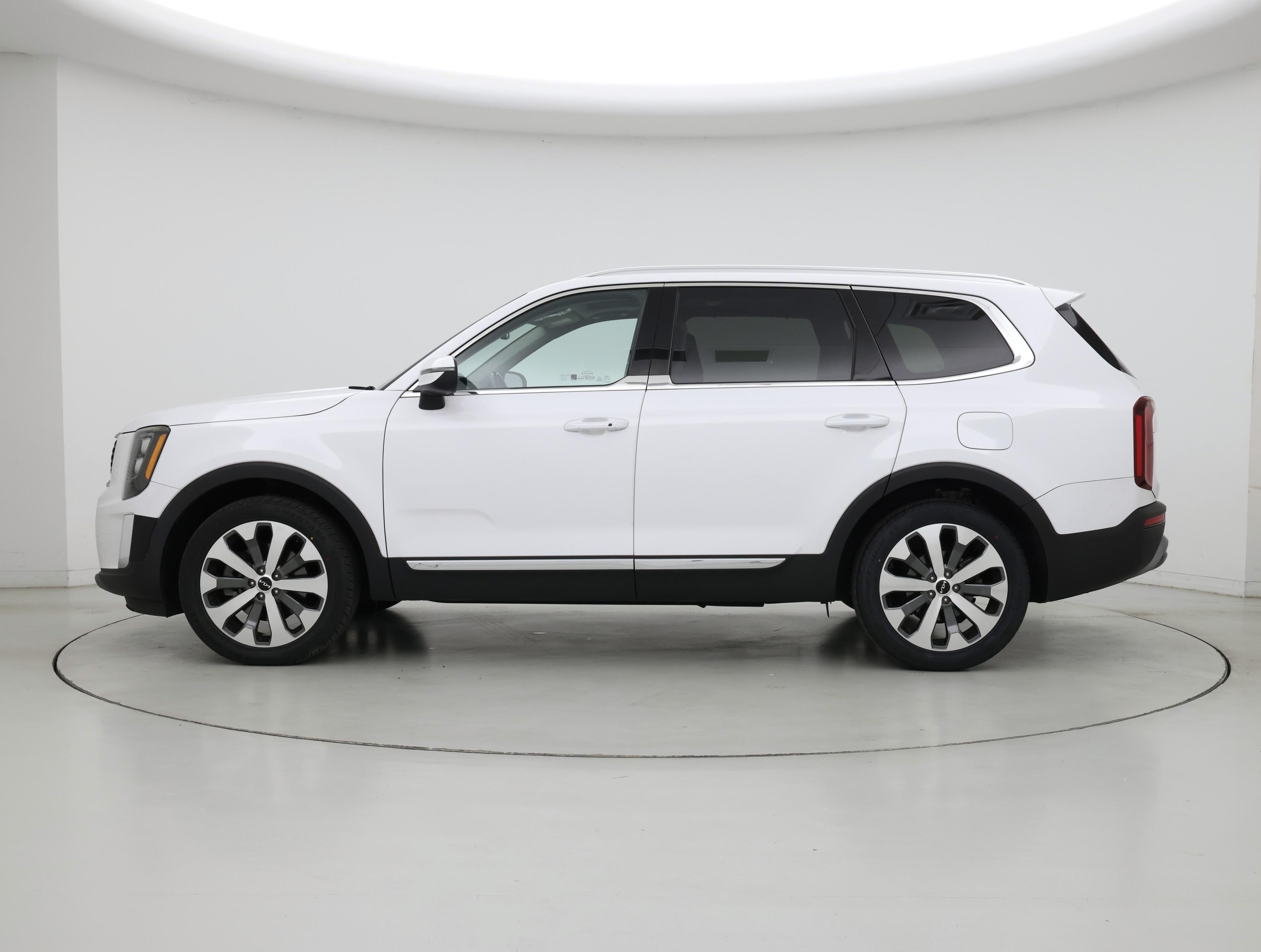 Thumbnail: 2022 Kia Telluride - 3