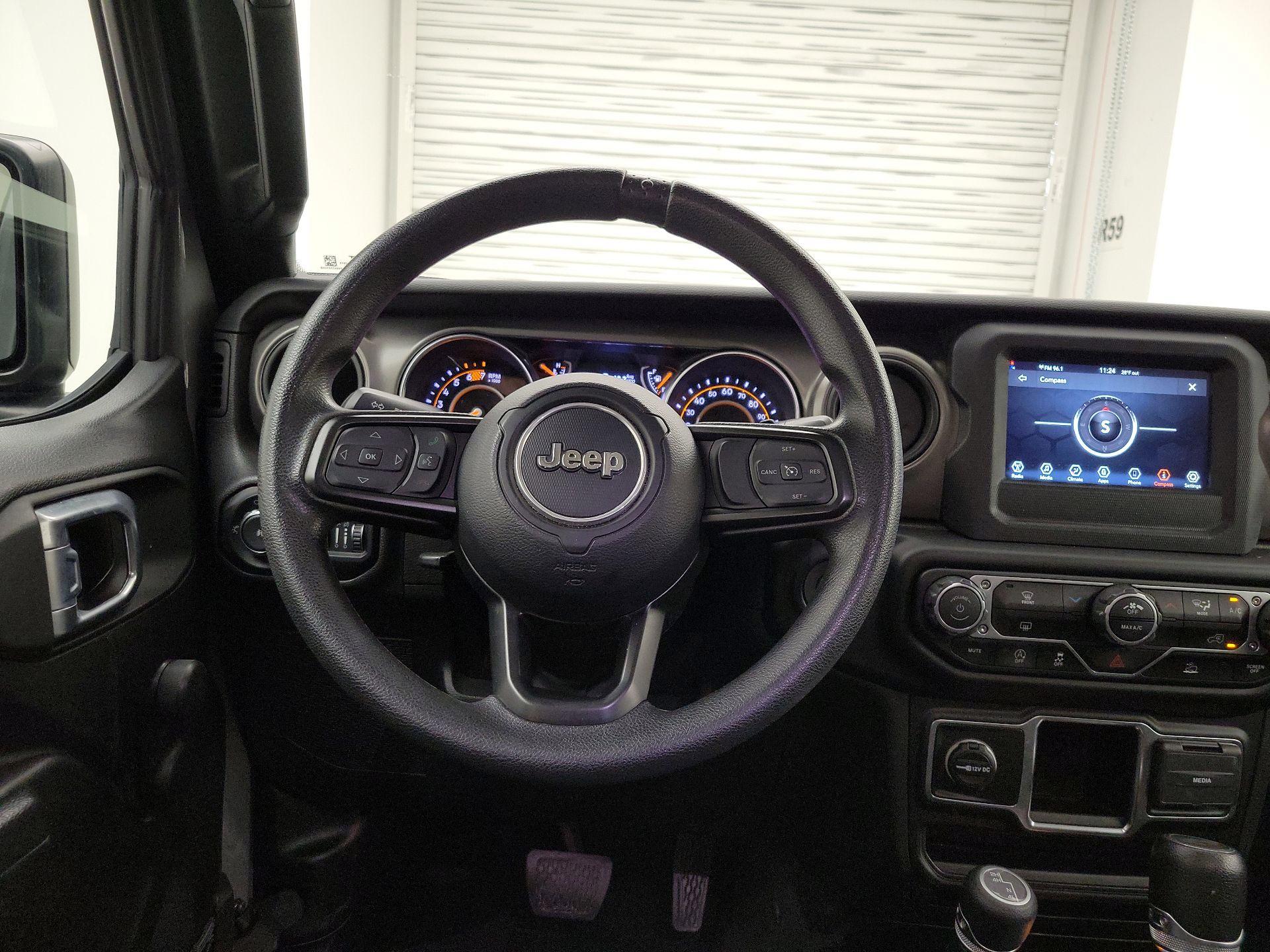 Thumbnail: 2022 Jeep Wrangler - 10