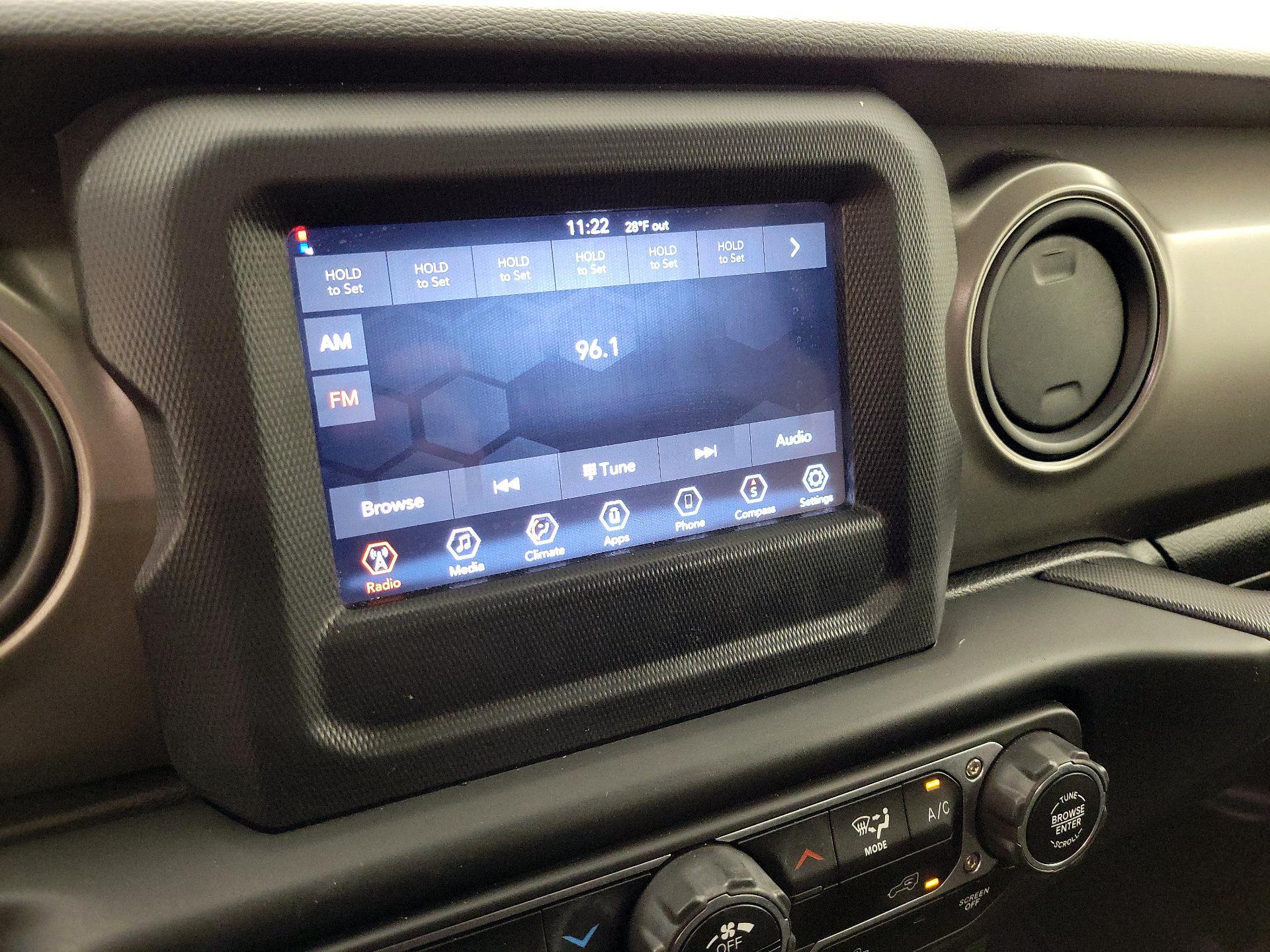 Thumbnail: 2022 Jeep Wrangler - 16