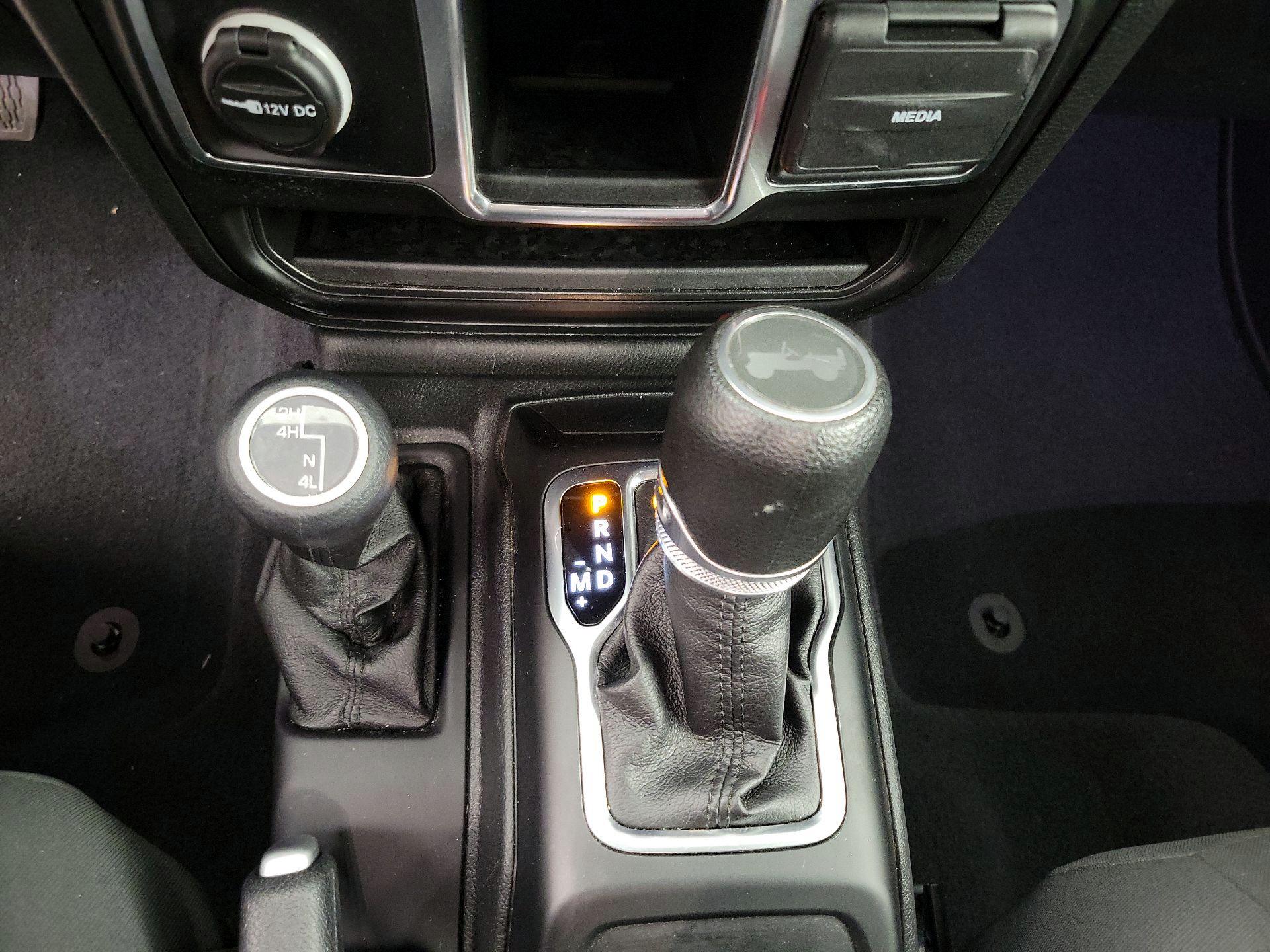 Thumbnail: 2022 Jeep Wrangler - 18