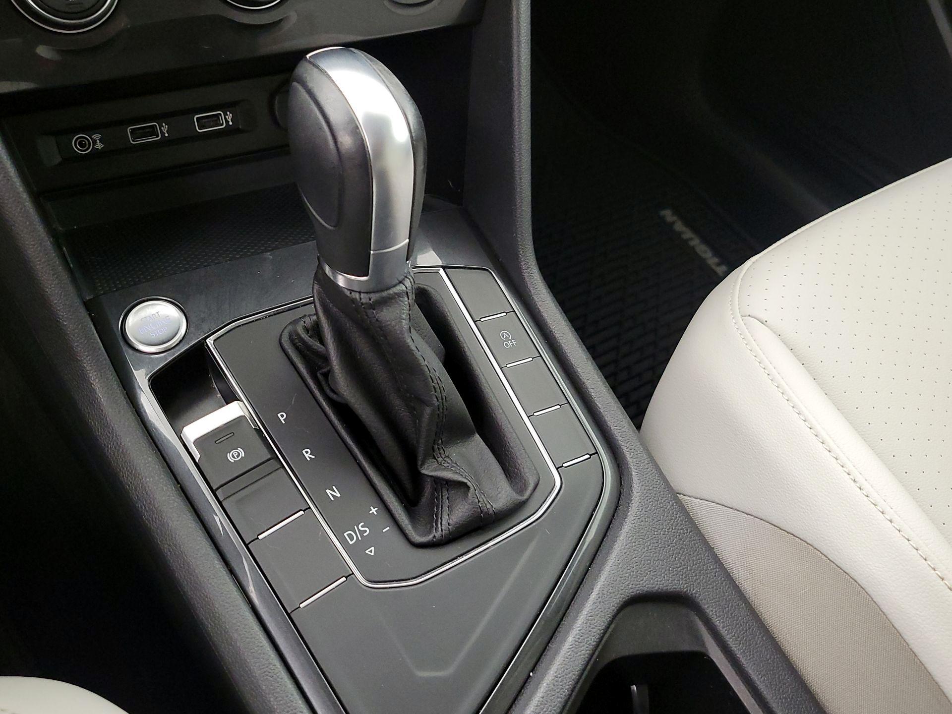 Thumbnail: 2018 Volkswagen Tiguan - 17