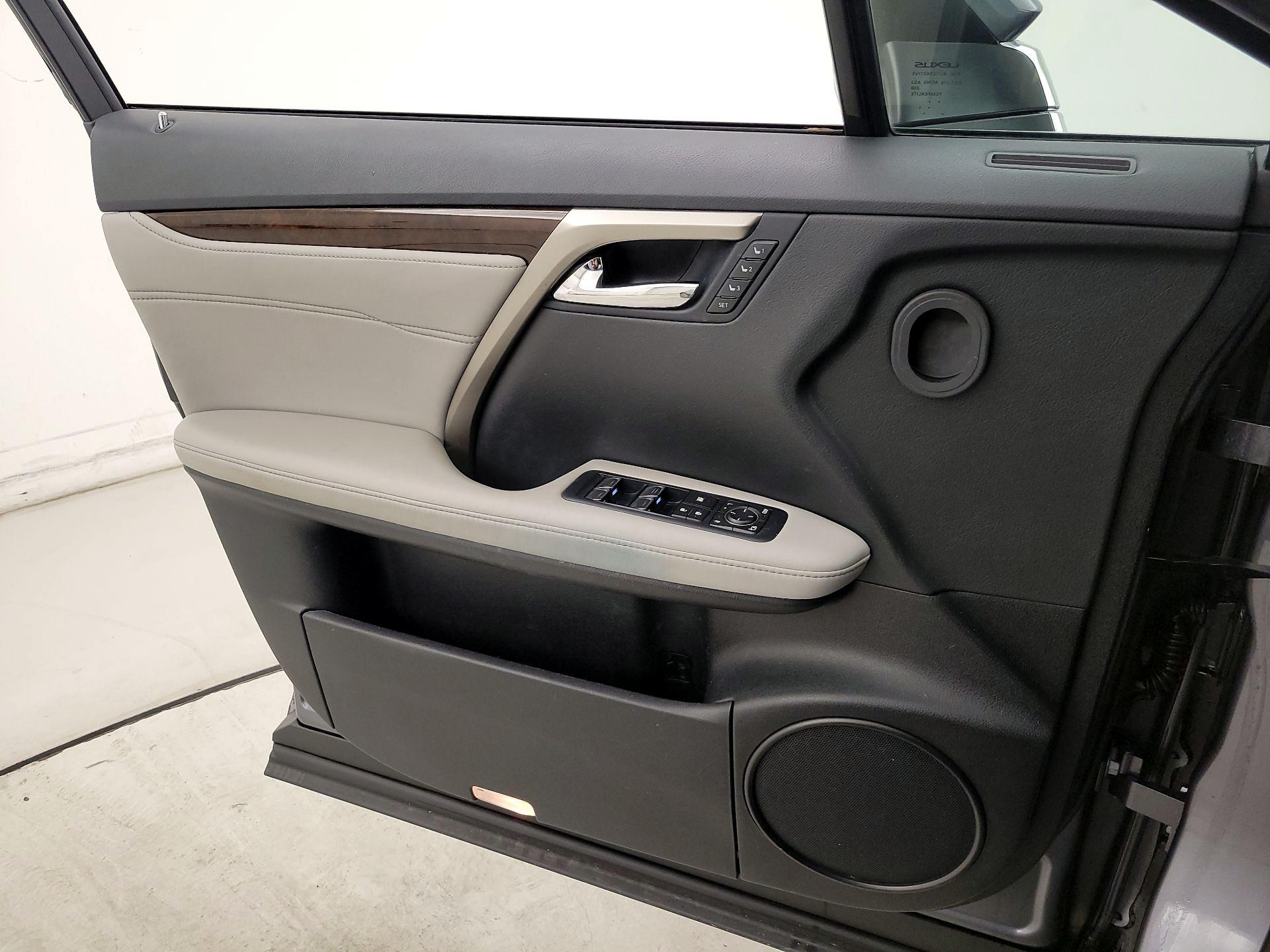 Thumbnail: 2017 Lexus RX - 12