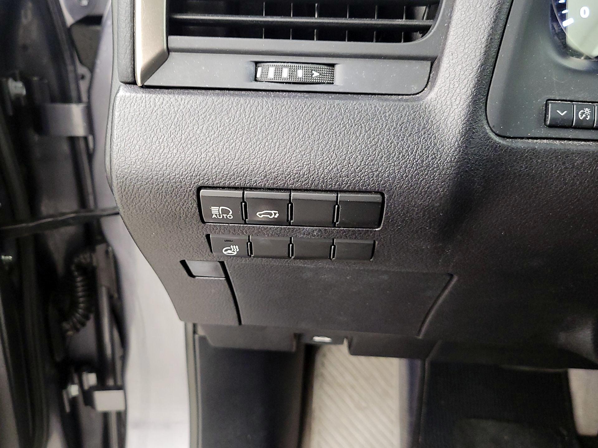 Thumbnail: 2017 Lexus RX - 13