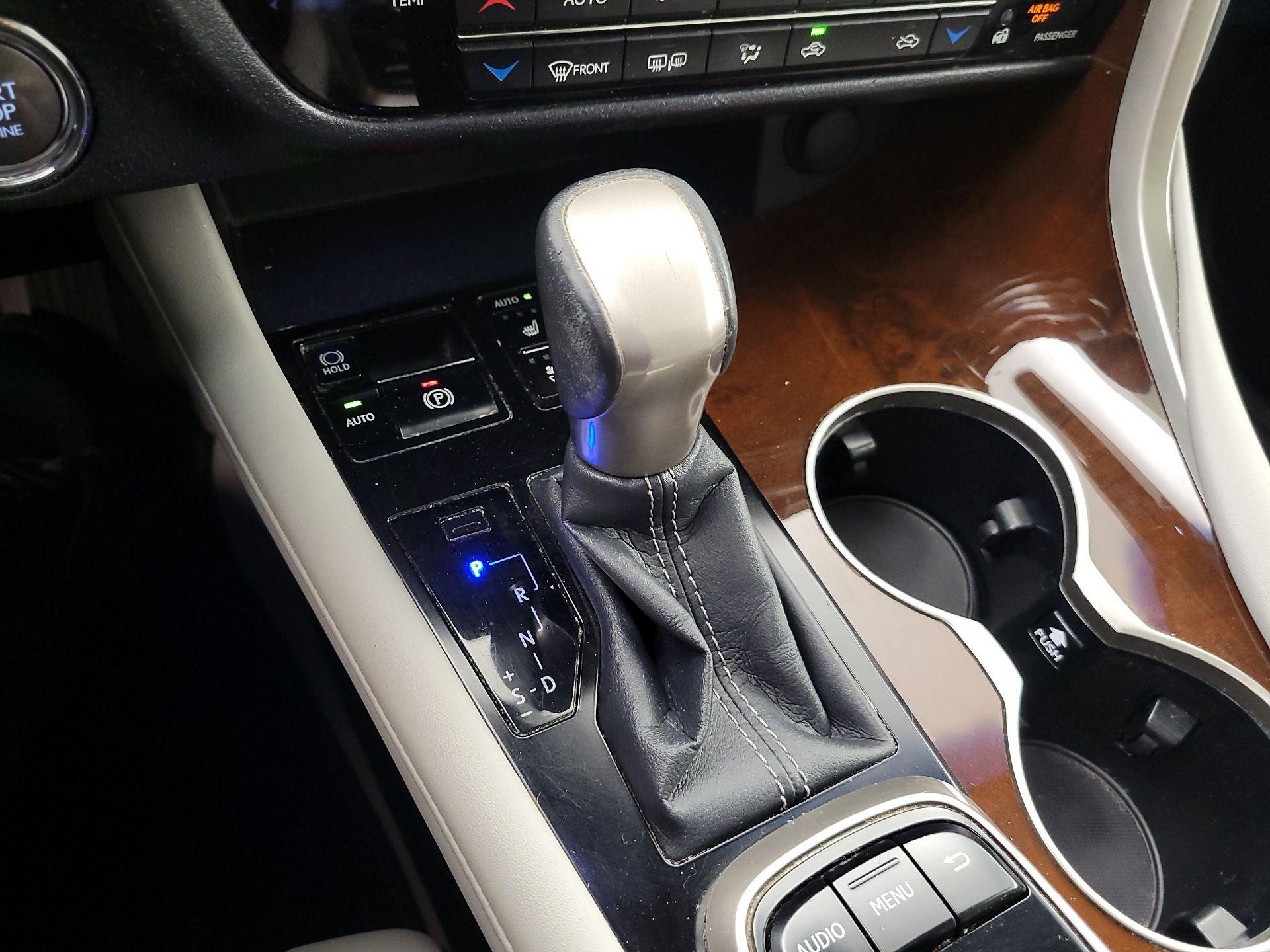 Thumbnail: 2017 Lexus RX - 17