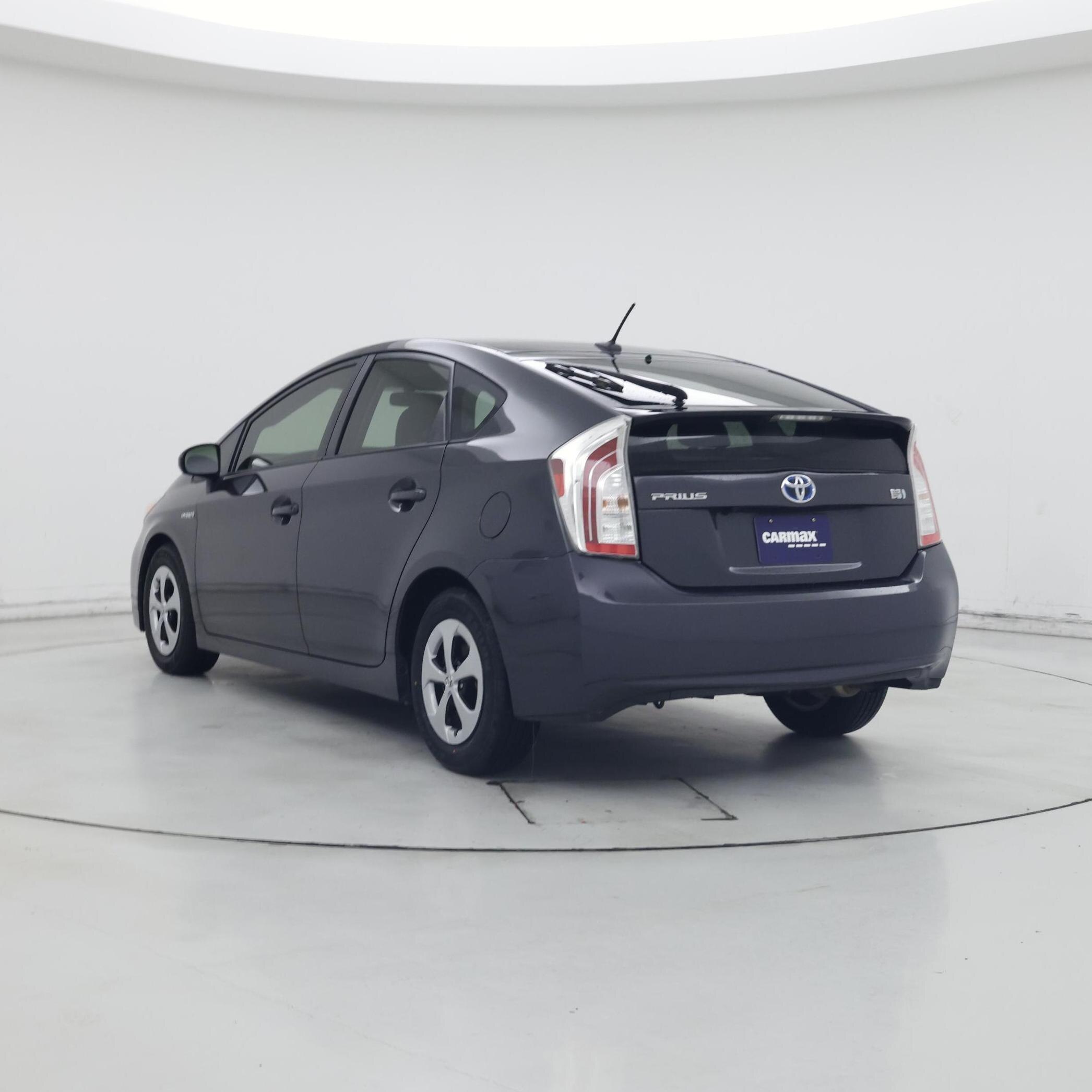 Thumbnail: 2015 Toyota Prius - 2