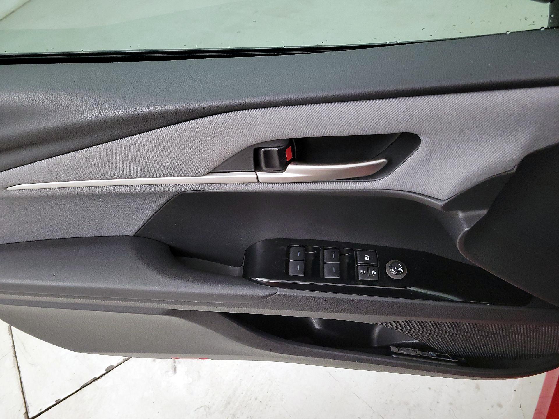 Thumbnail: 2025 Toyota Camry - 12