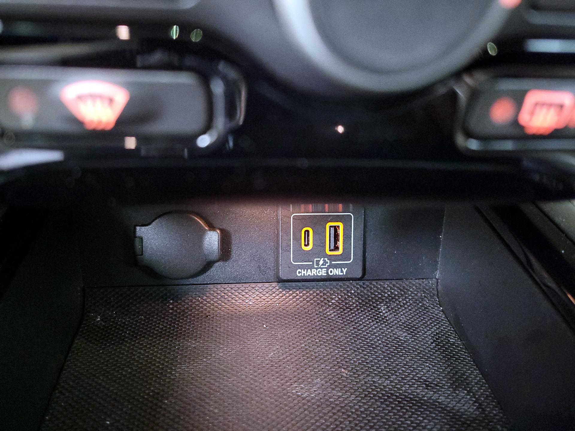 Thumbnail: 2020 Nissan Pathfinder - 18