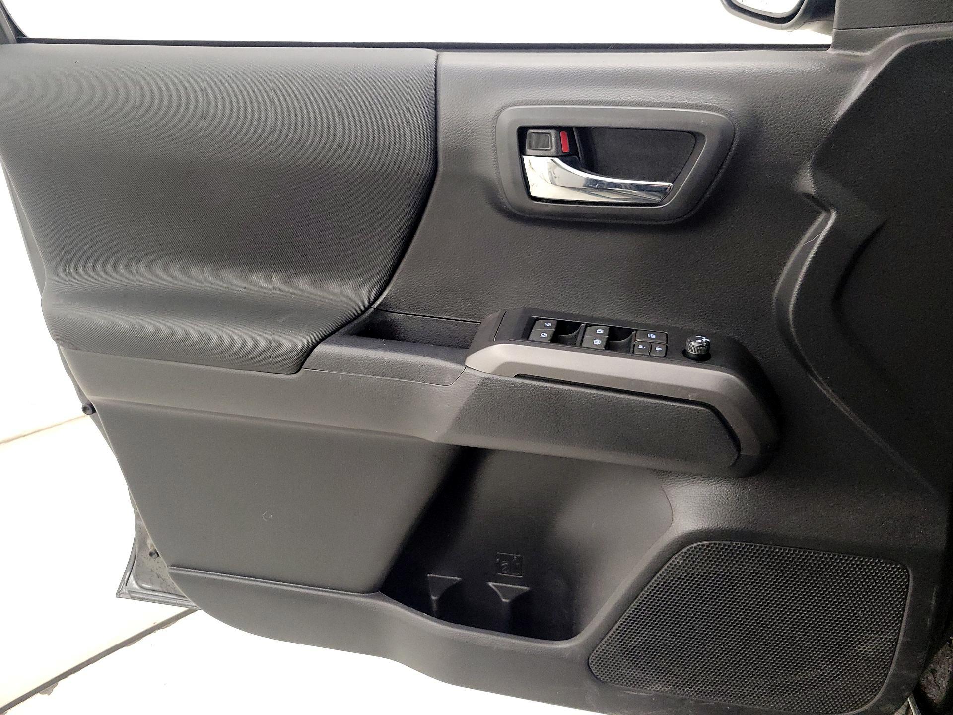 Thumbnail: 2023 Toyota Tacoma - 12