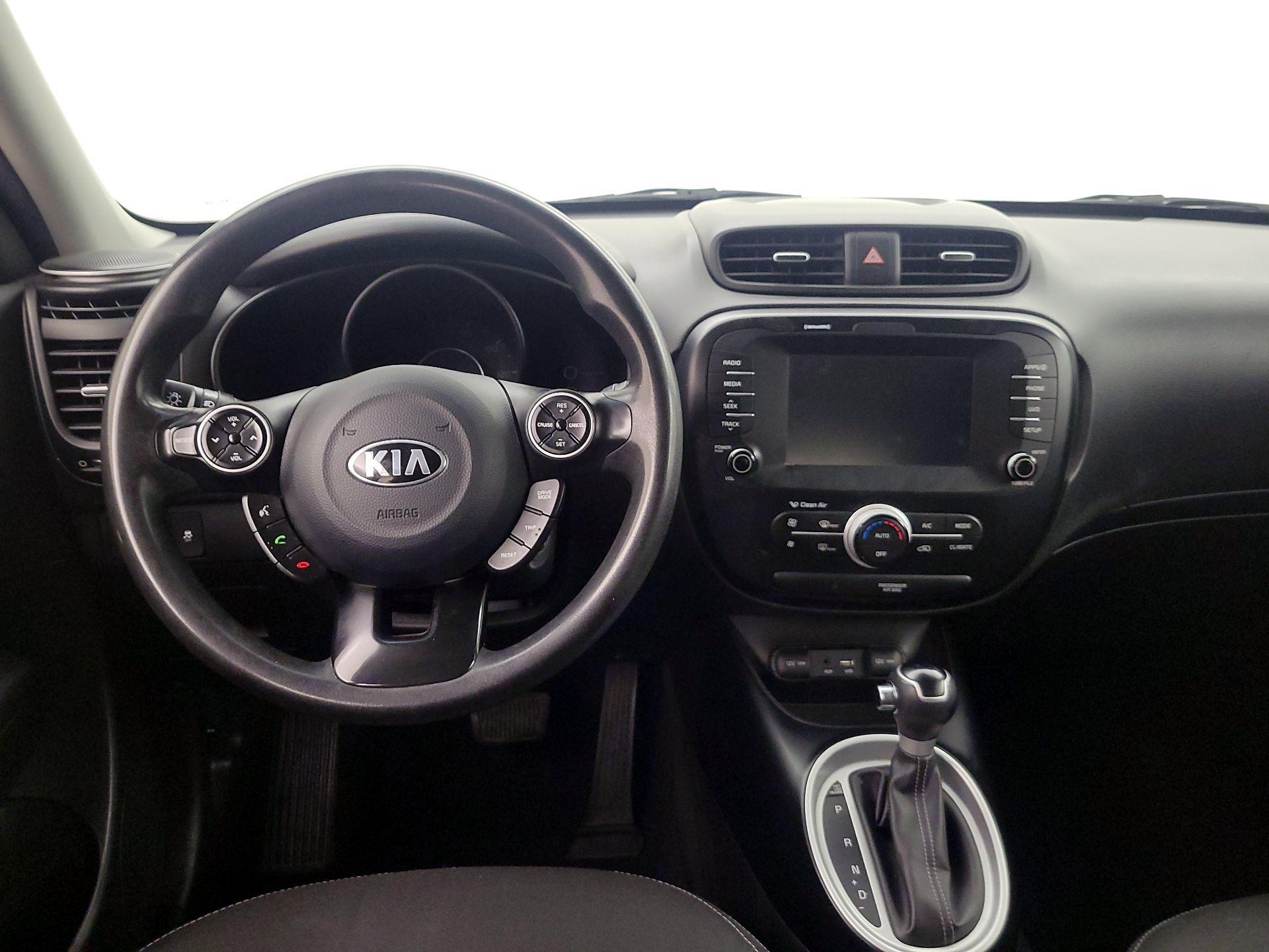 Thumbnail: 2019 Kia Soul - 10