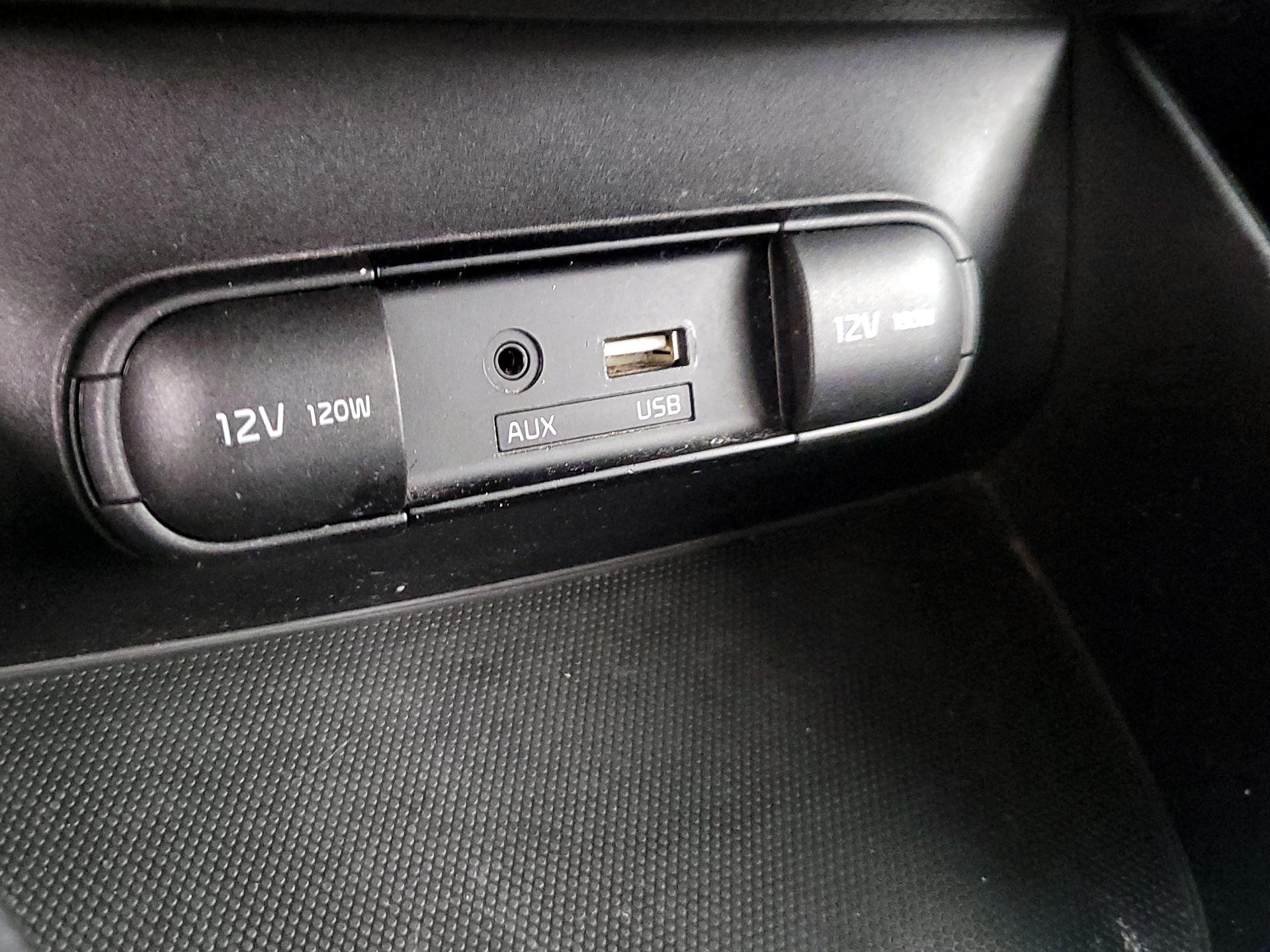 Thumbnail: 2019 Kia Soul - 18