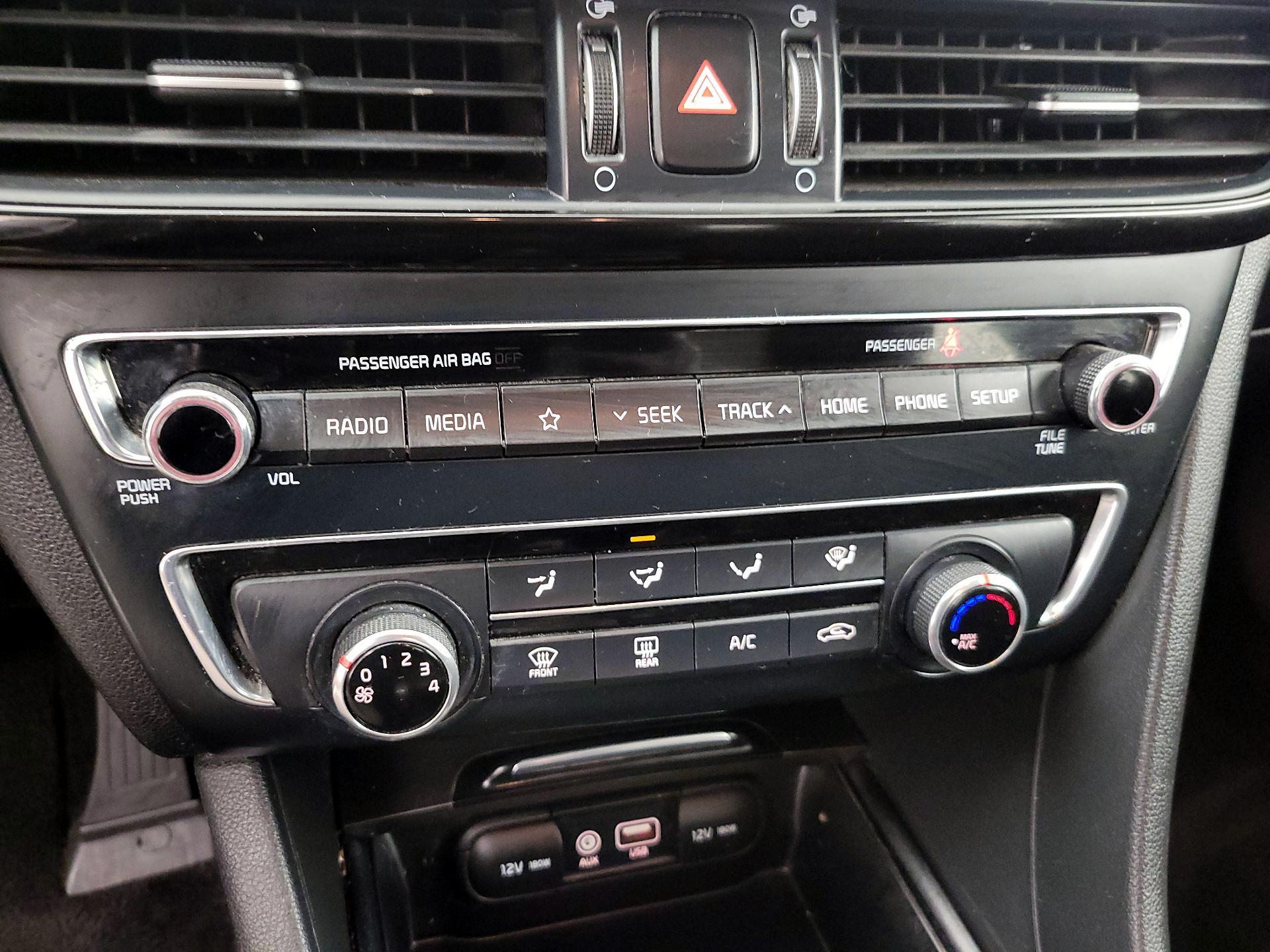 Thumbnail: 2019 Kia Optima - 16