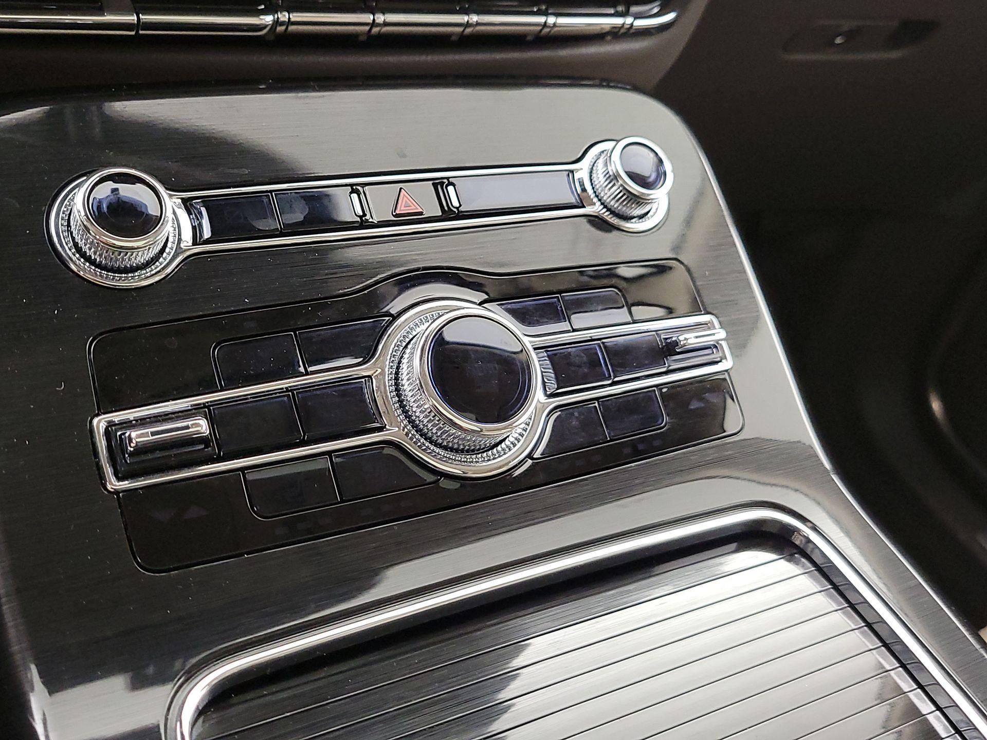 Thumbnail: 2023 Lincoln Nautilus - 17