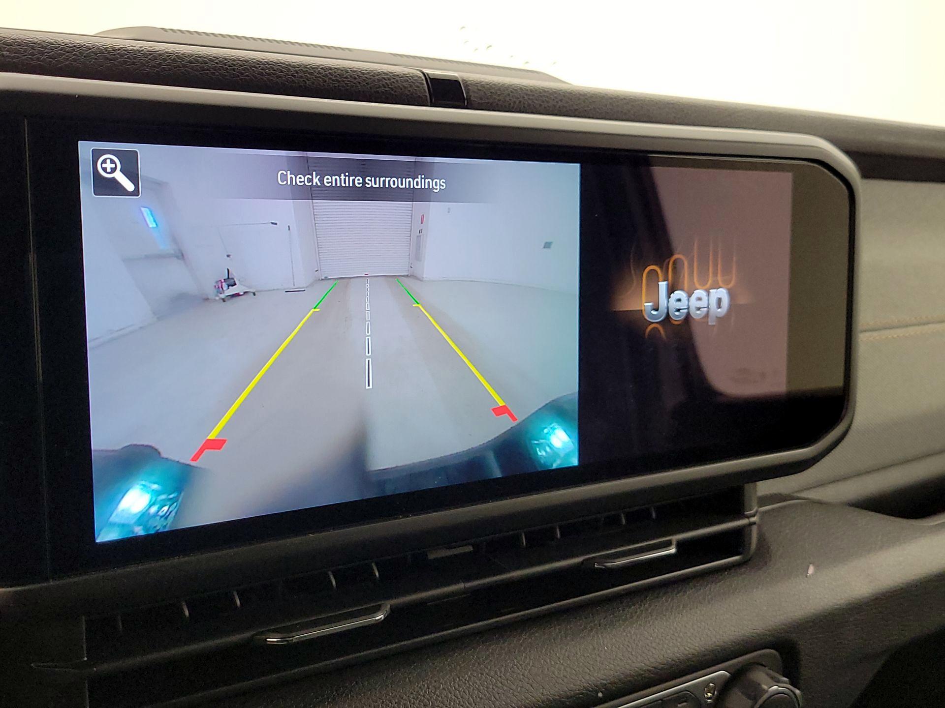 Thumbnail: 2024 Jeep Gladiator - 15