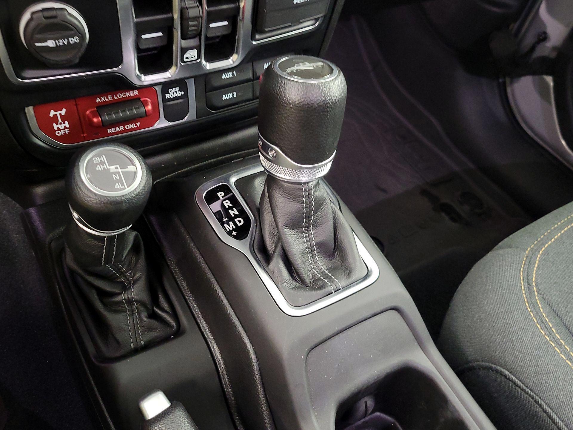 Thumbnail: 2024 Jeep Gladiator - 18